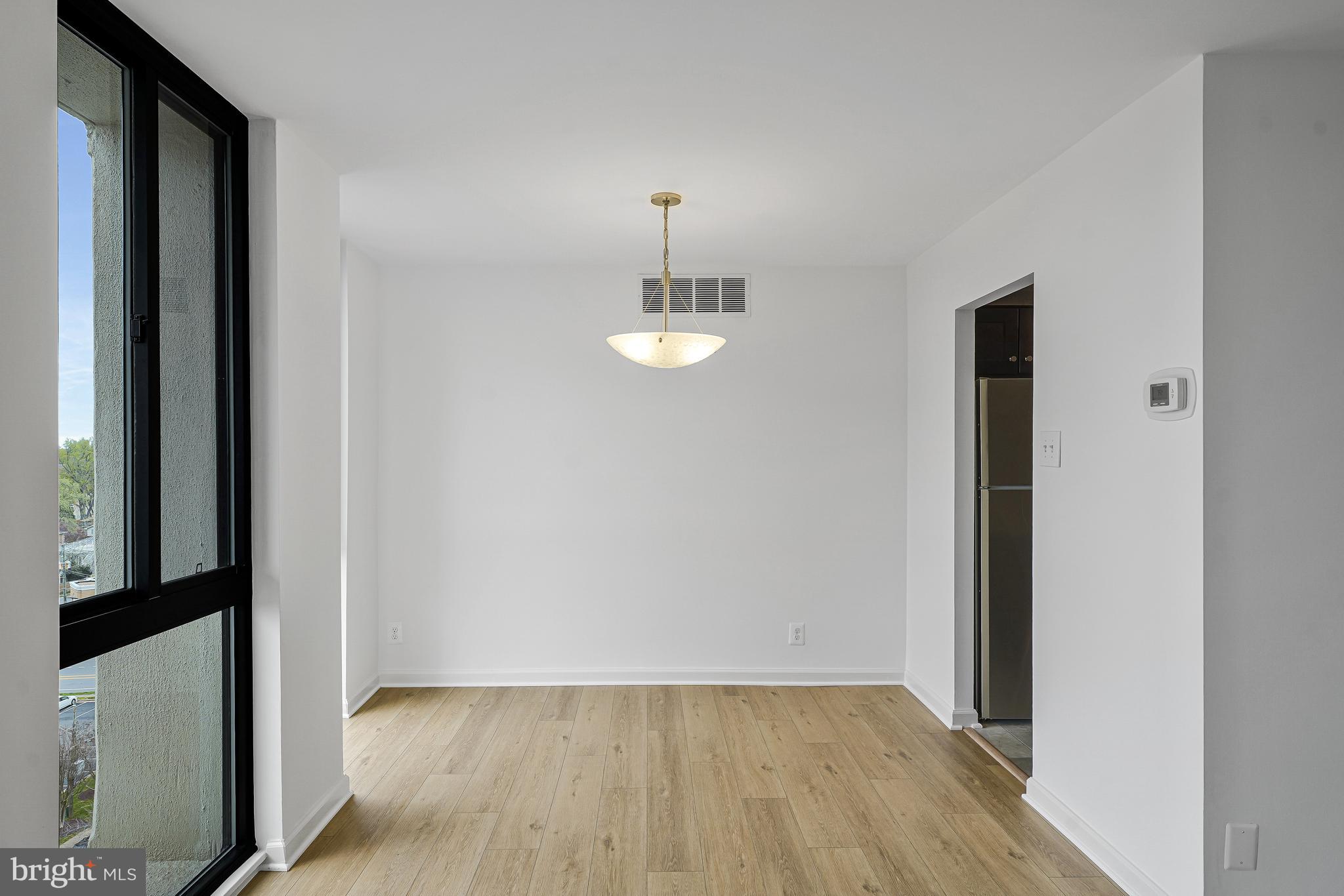 MCLEAN HOUSE - Residential