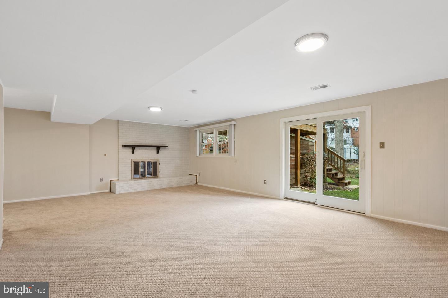 8233 STONEWALL DRIVE