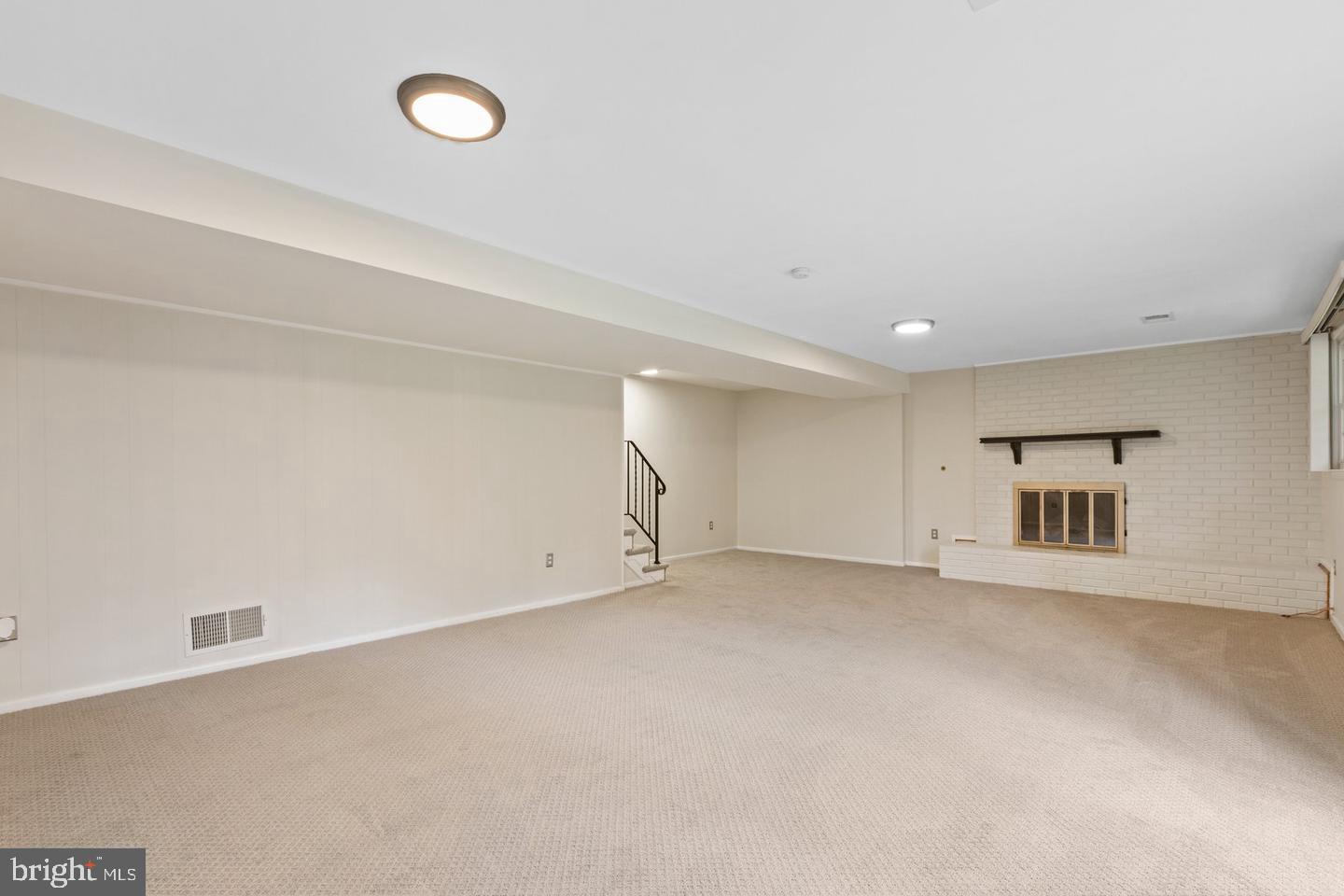 8233 STONEWALL DRIVE