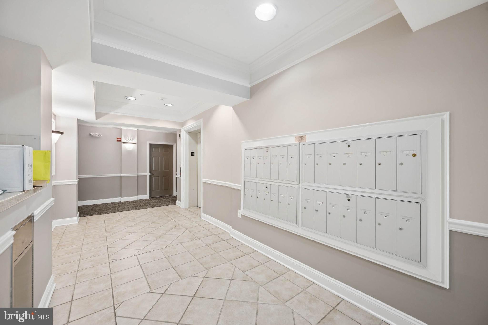 5801 CLIPPER LANE 407