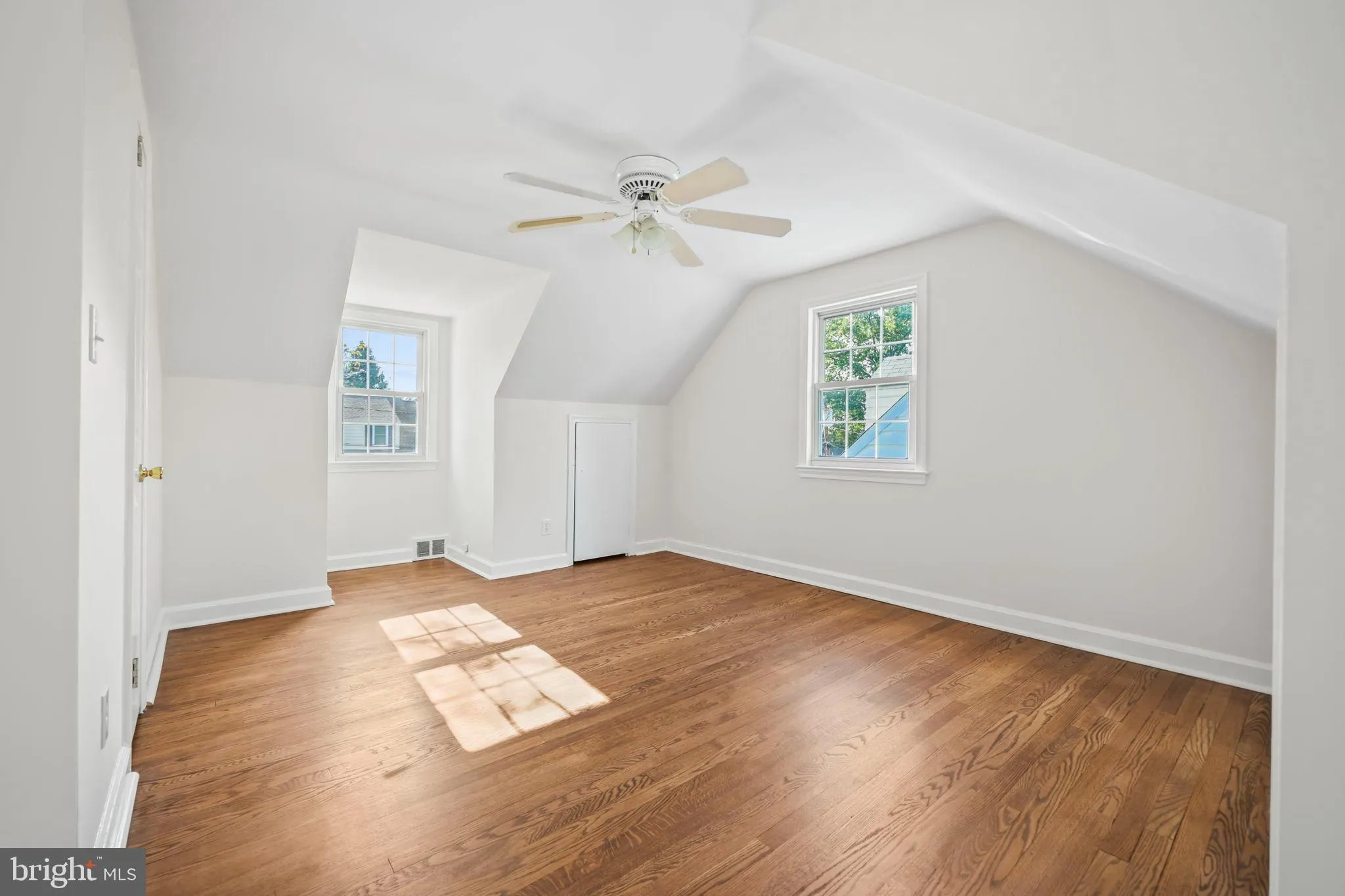 Hamilton Twp, New Jersey 08690, United States, 3 Bedrooms Bedrooms, ,2 BathroomsBathrooms,Residential,Contingent,204778