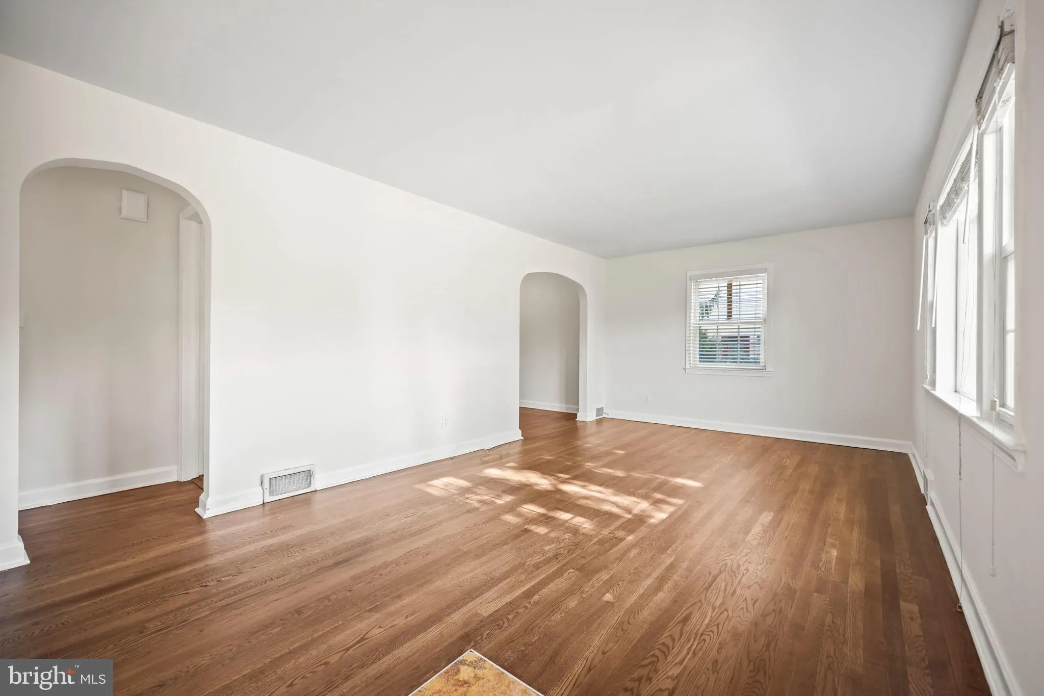 Hamilton Twp, New Jersey 08690, United States, 3 Bedrooms Bedrooms, ,2 BathroomsBathrooms,Residential,Contingent,204778