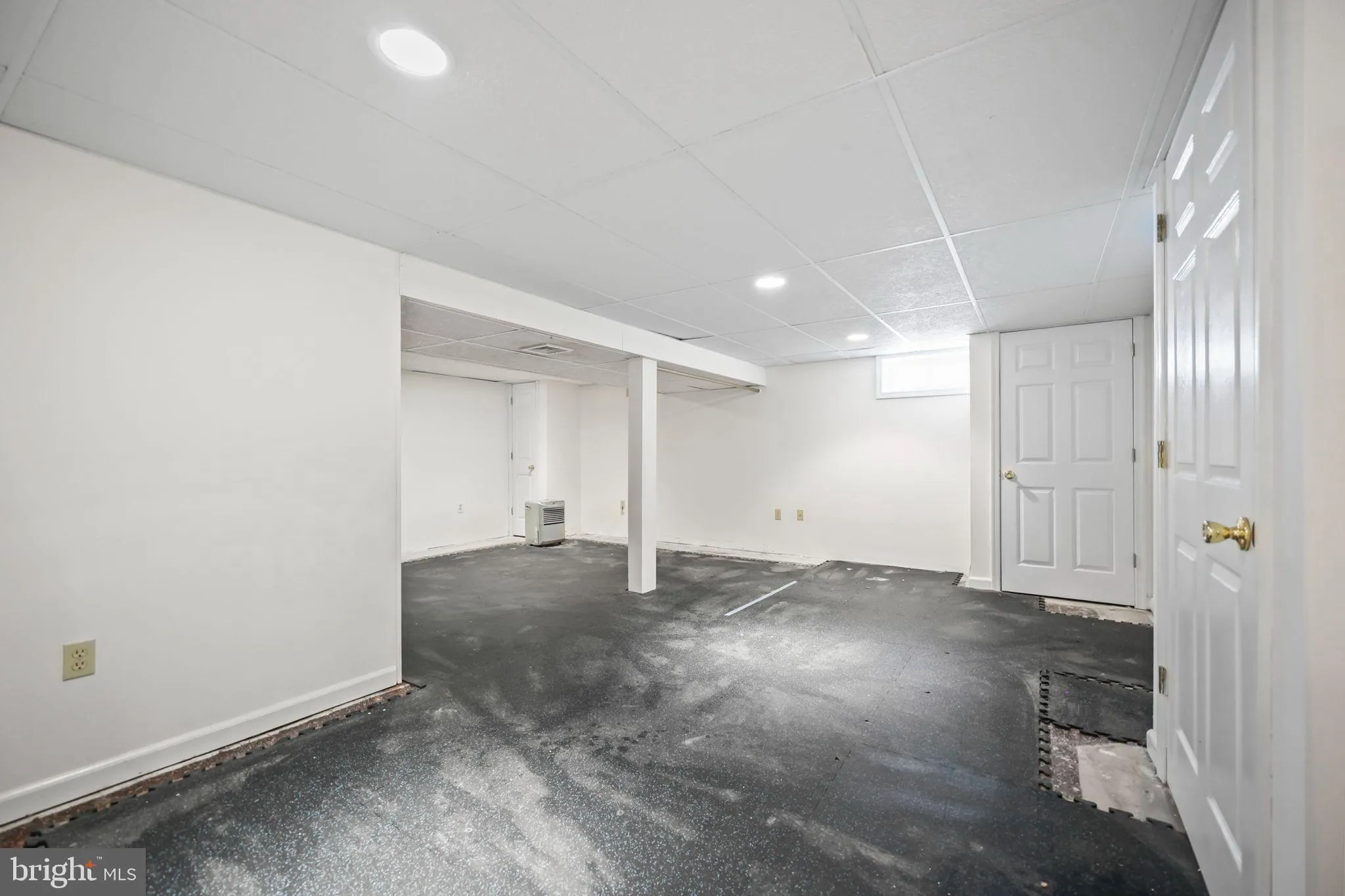 Hamilton Twp, New Jersey 08690, United States, 3 Bedrooms Bedrooms, ,2 BathroomsBathrooms,Residential,Contingent,204778