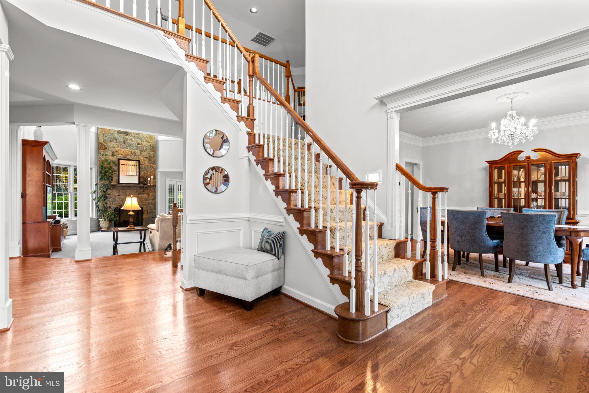 5232 GROVEMONT DRIVE