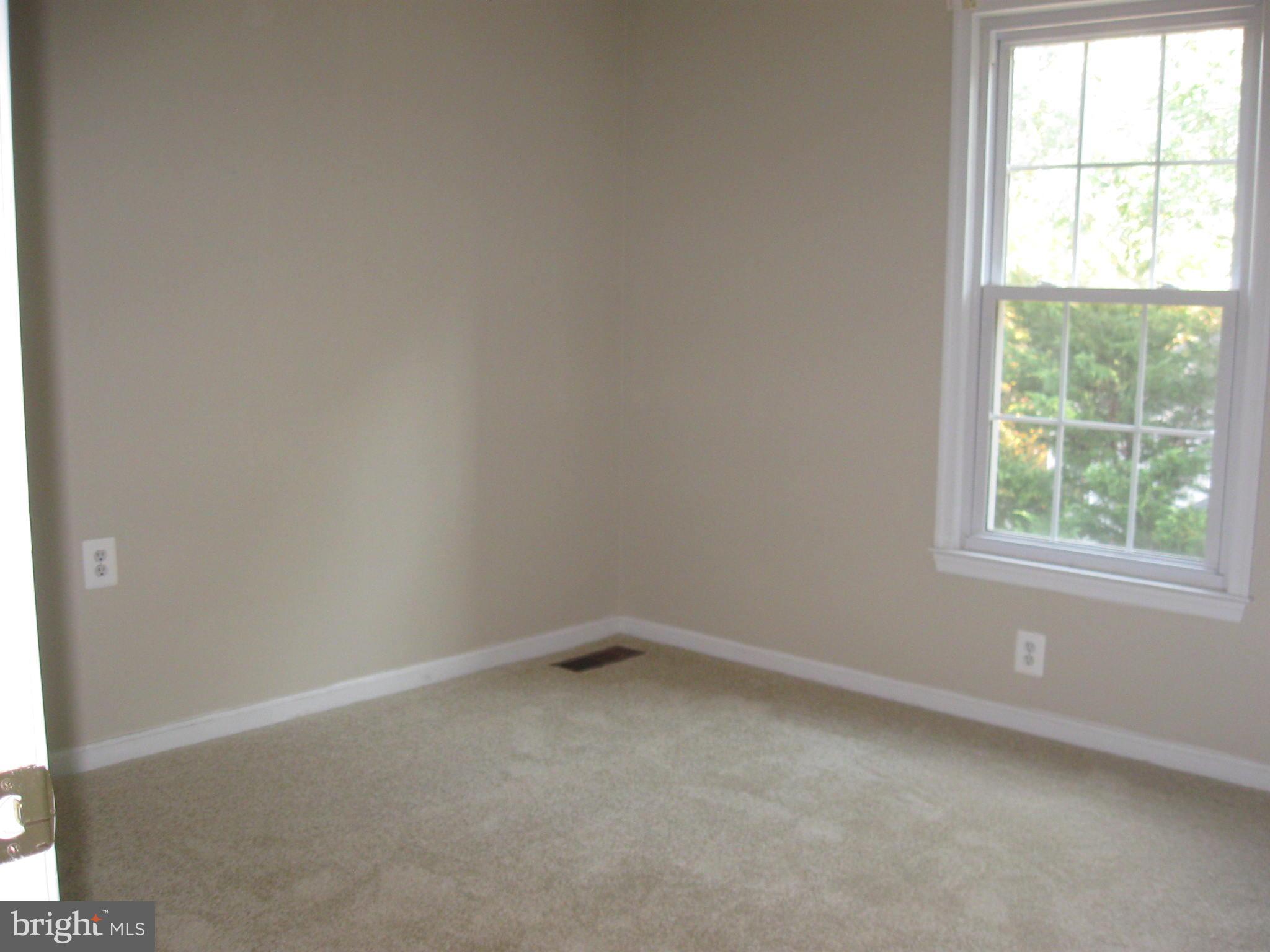 LAKE RIDGE - SPRINGWOODS - Residential Lease