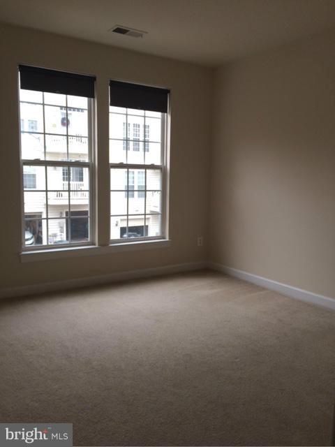 POTOMAC CLUB - Residential