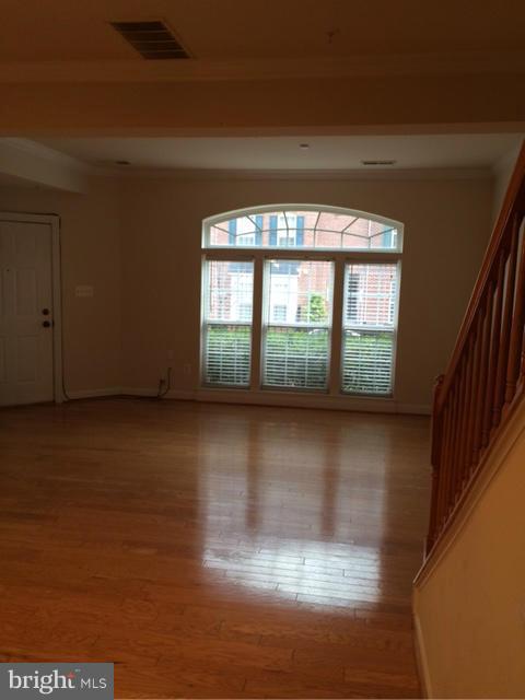 POTOMAC CLUB - Residential