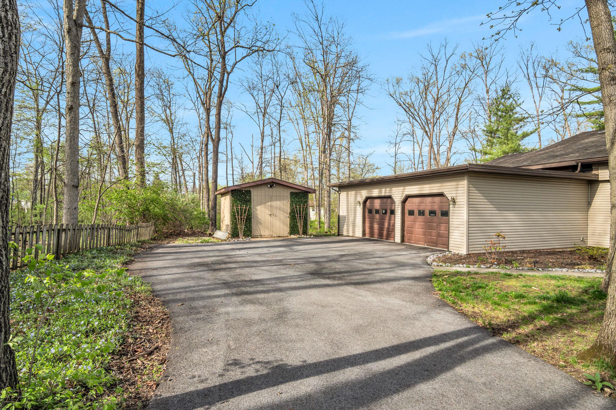 LAKE MEADE - Residential