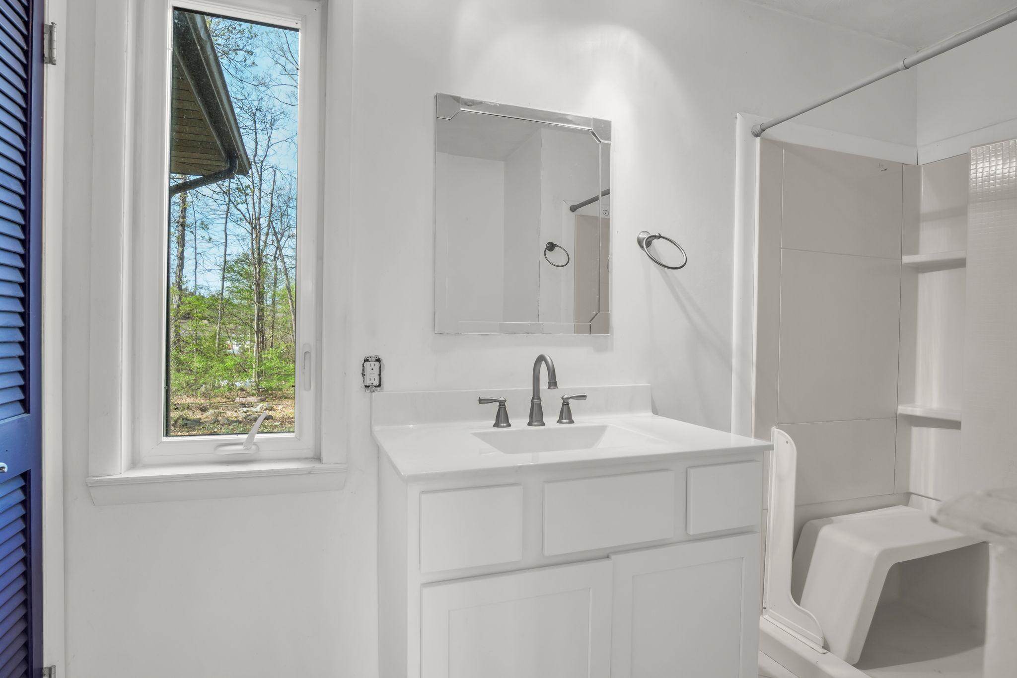 LAKE MEADE - Residential