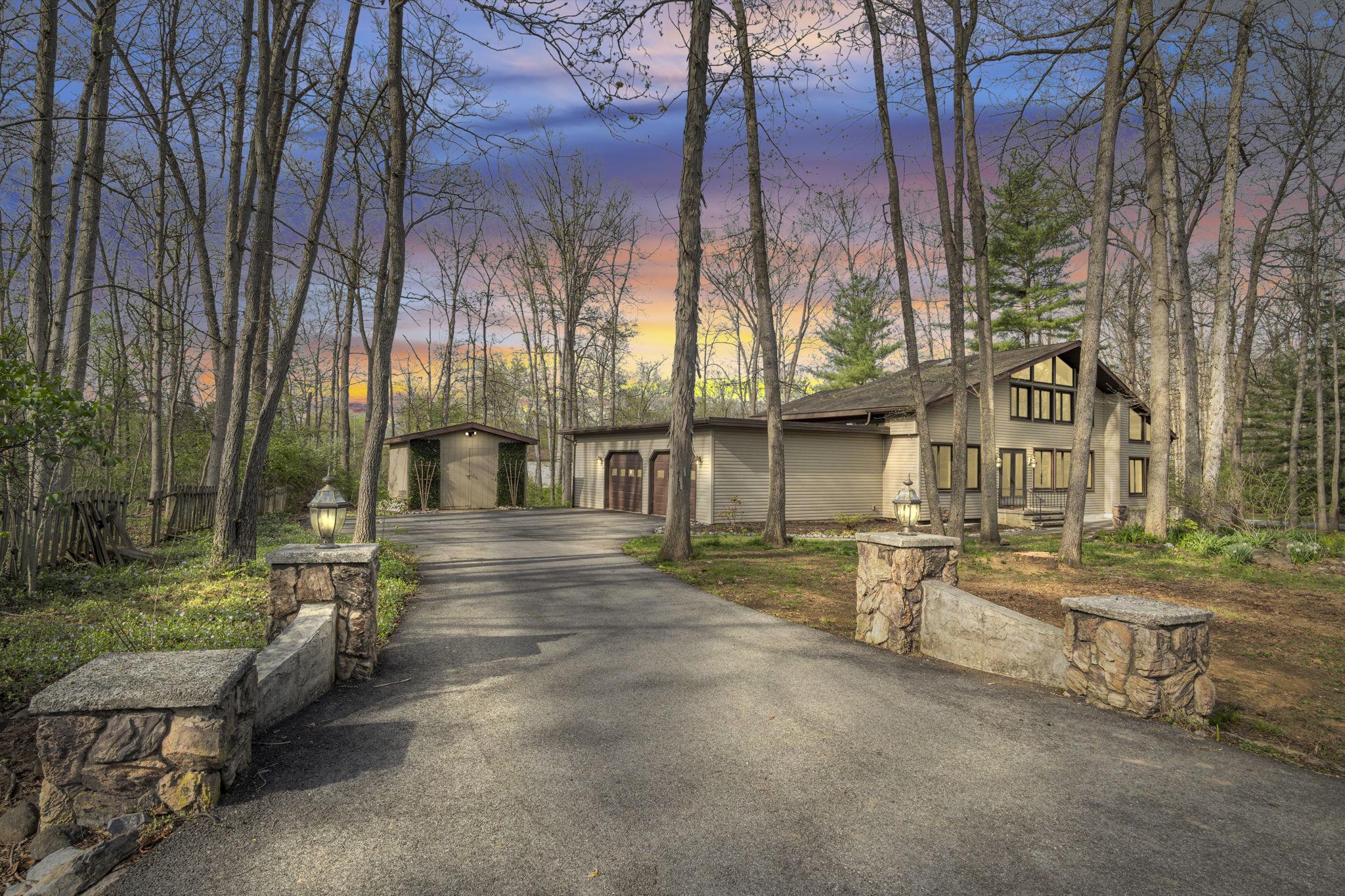 LAKE MEADE - Residential