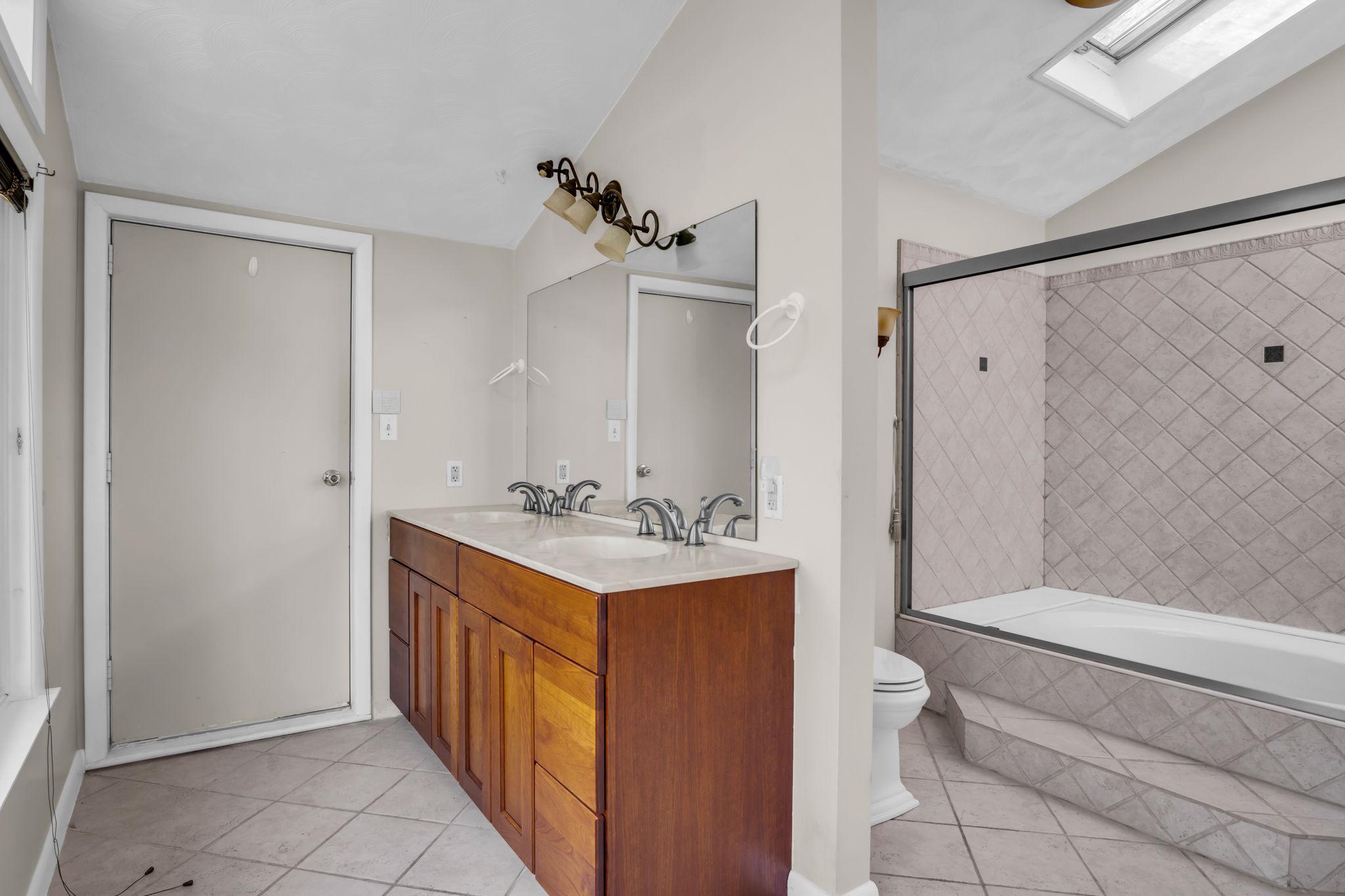 LAKE MEADE - Residential