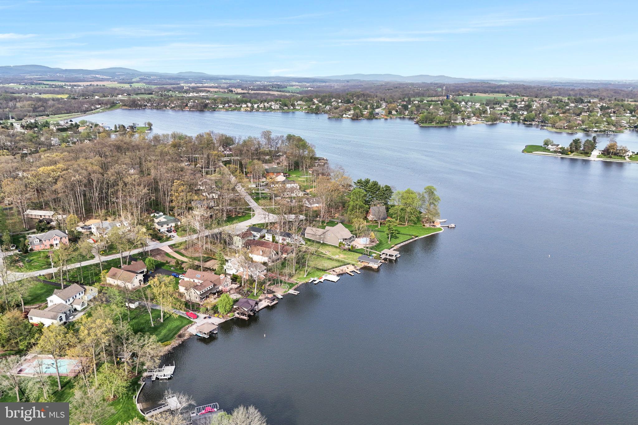 LAKE MEADE - Residential