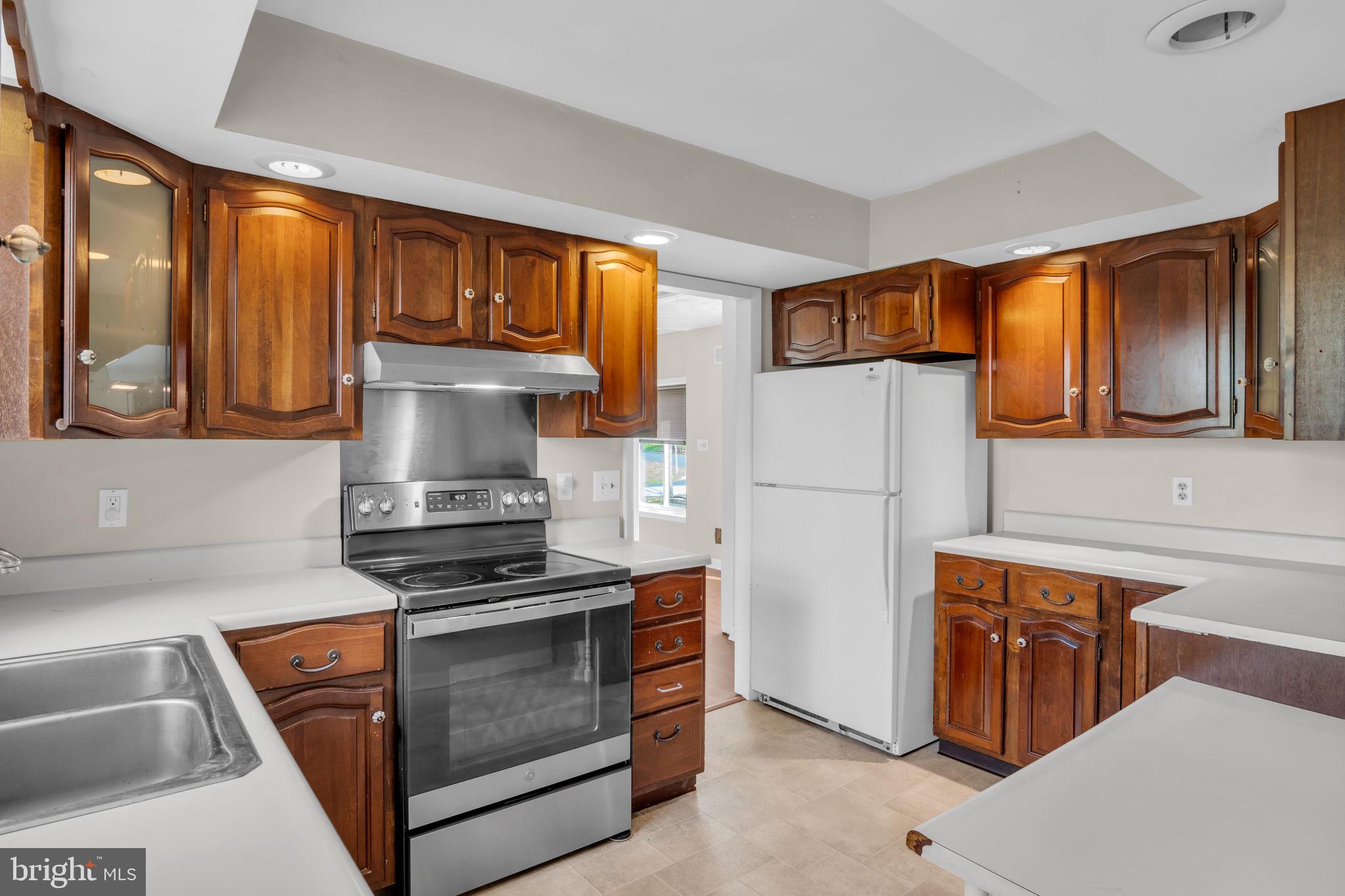 LAKE MEADE - Residential