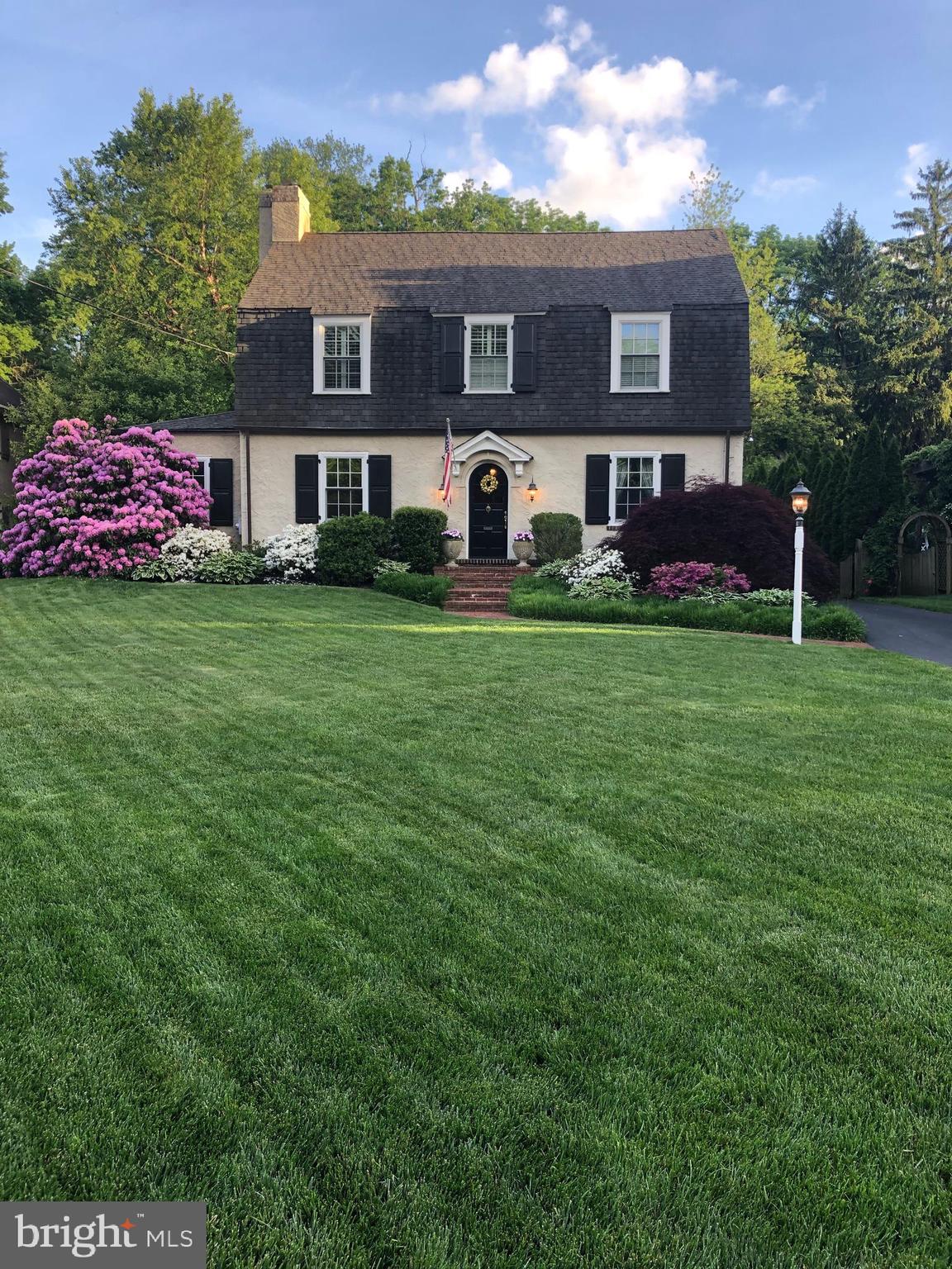 Showings begin Friday, April 14th.
Gracious, completely renovated South Wayne beauty on highly sought-after street in South Wayne. This classic three story colonial features an elegant foyer, gleaming hardwood floors throughout and extensive millwork. The first floor is highlighted by the formal dining room, large living room with fireplace and mantel and bonus four-season sun room also with fireplace. At the heart of the home is the chef’s kitchen with professional, stainless steel appliances, gleaming white cabinetry and large island with breakfast bar seating. Don’t miss the stunning Butler’s Pantry with custom cabinetry and powder room. Perfect for today’s living, the large eat-in kitchen opens to an expansive family room with fireplace, providing the perfect space for entertaining with large, built-in media center and an abundance of natural light with floor to ceiling windows and doors leading to the flagstone patio and professionally landscaped rear property. The mud room is complete with kid’s cubbies, laundry, coat closet with easy access to backyard. The second floor includes the master bedroom with sumptuous spa bath, and three other bedrooms and another new bathroom. The third floor offers additional flex space and a sunny private office. This pristine home offers all the modern amenities for today’s living with the charm and details from a home built in historic Wayne. Walk to Wayne location to the best shops and restaurants Wayne has to offer as well as the Wayne train station. Award winning Radnor Township schools.
**Seller is a licensed Realtor