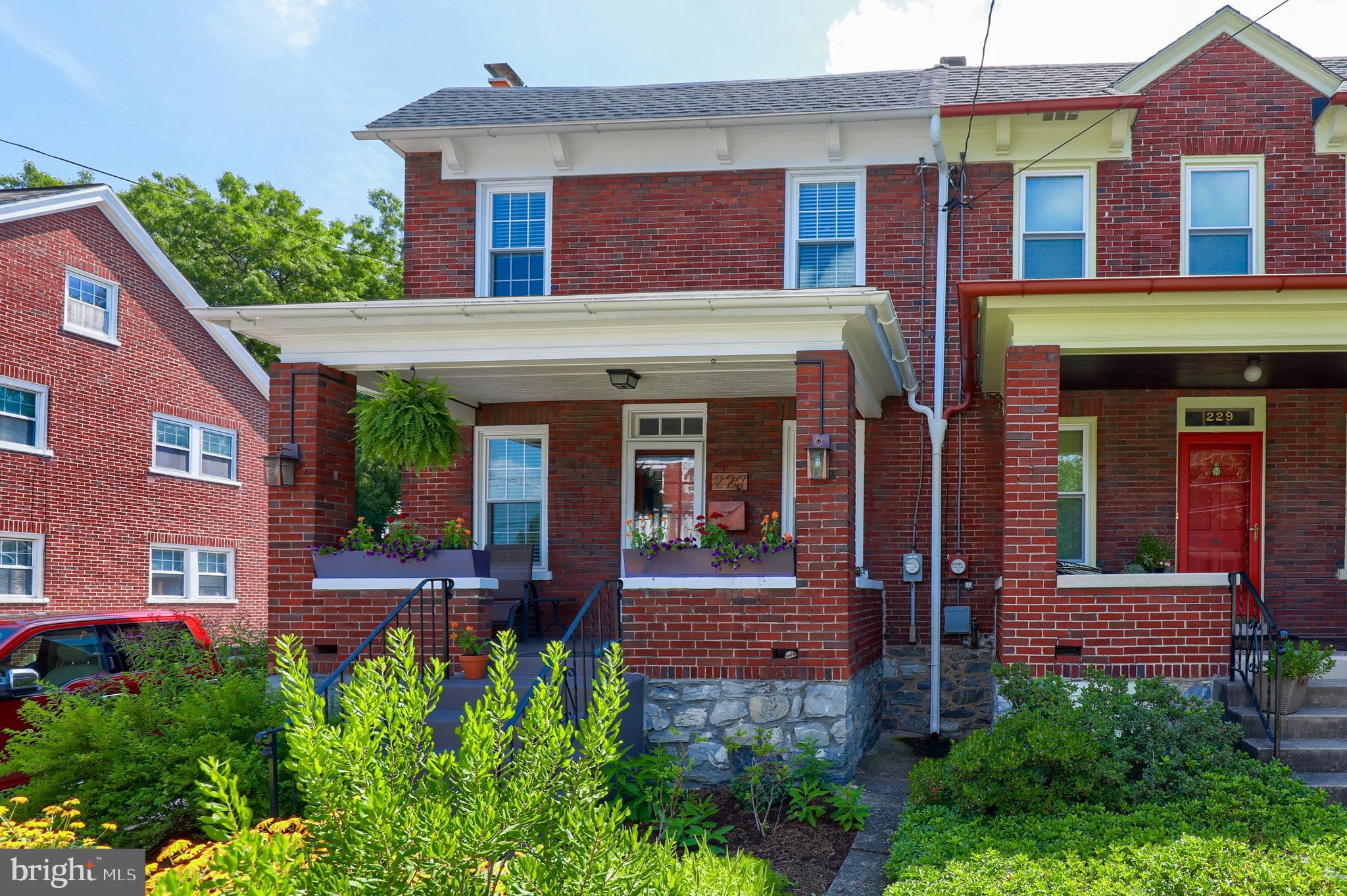 WEST END LANCASTER - Residential