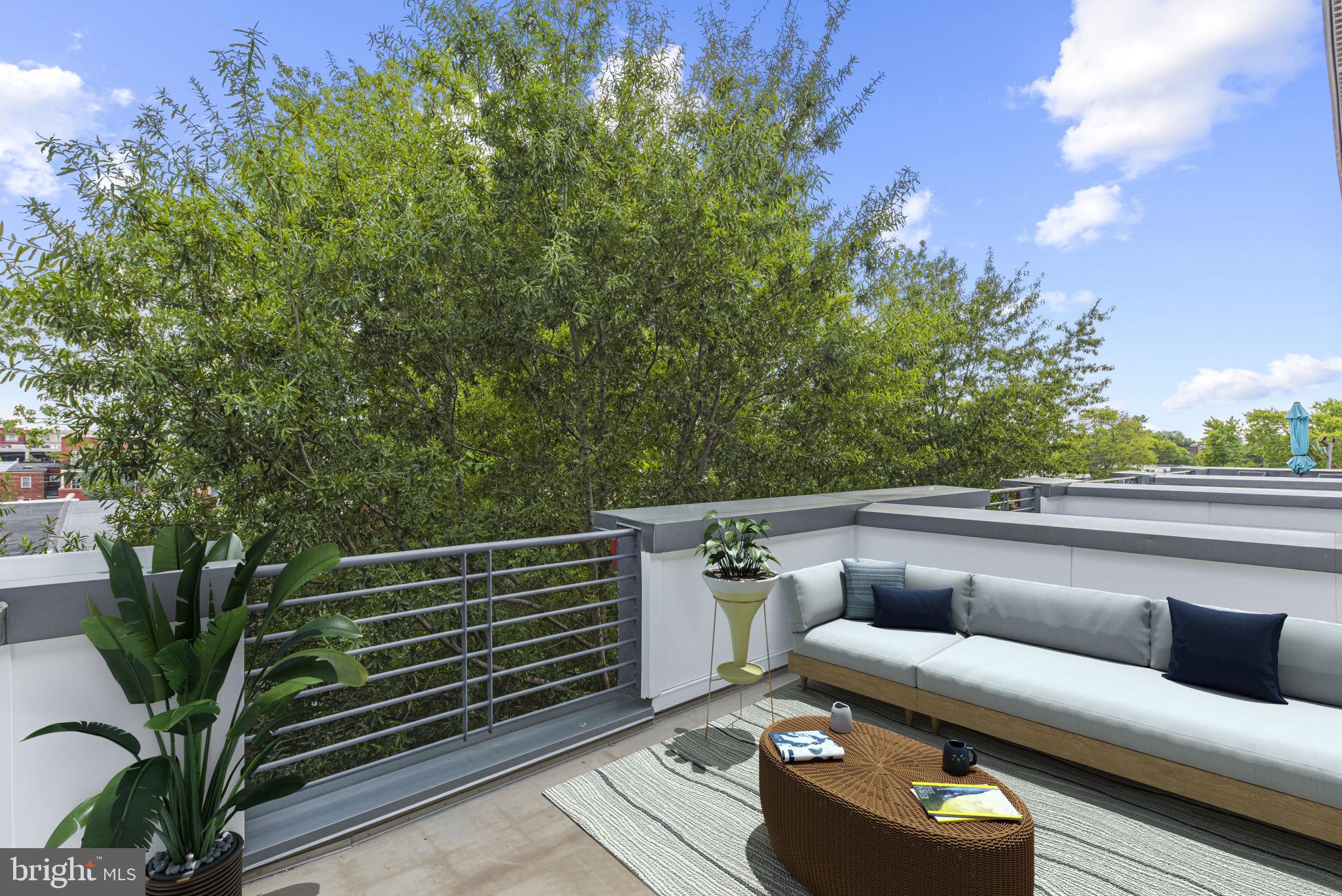 OLD TOWN COMMONS - Residential Lease