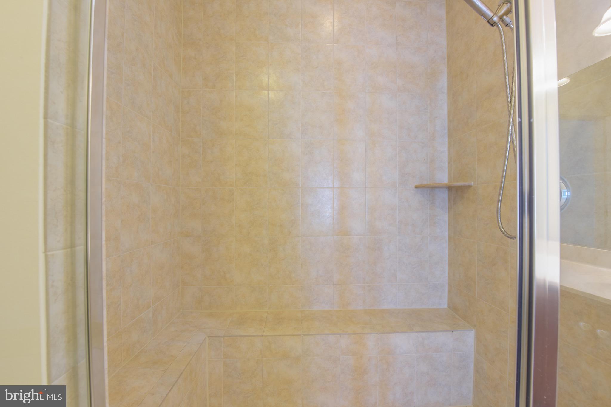 OLD TOWN COMMONS - Residential Lease