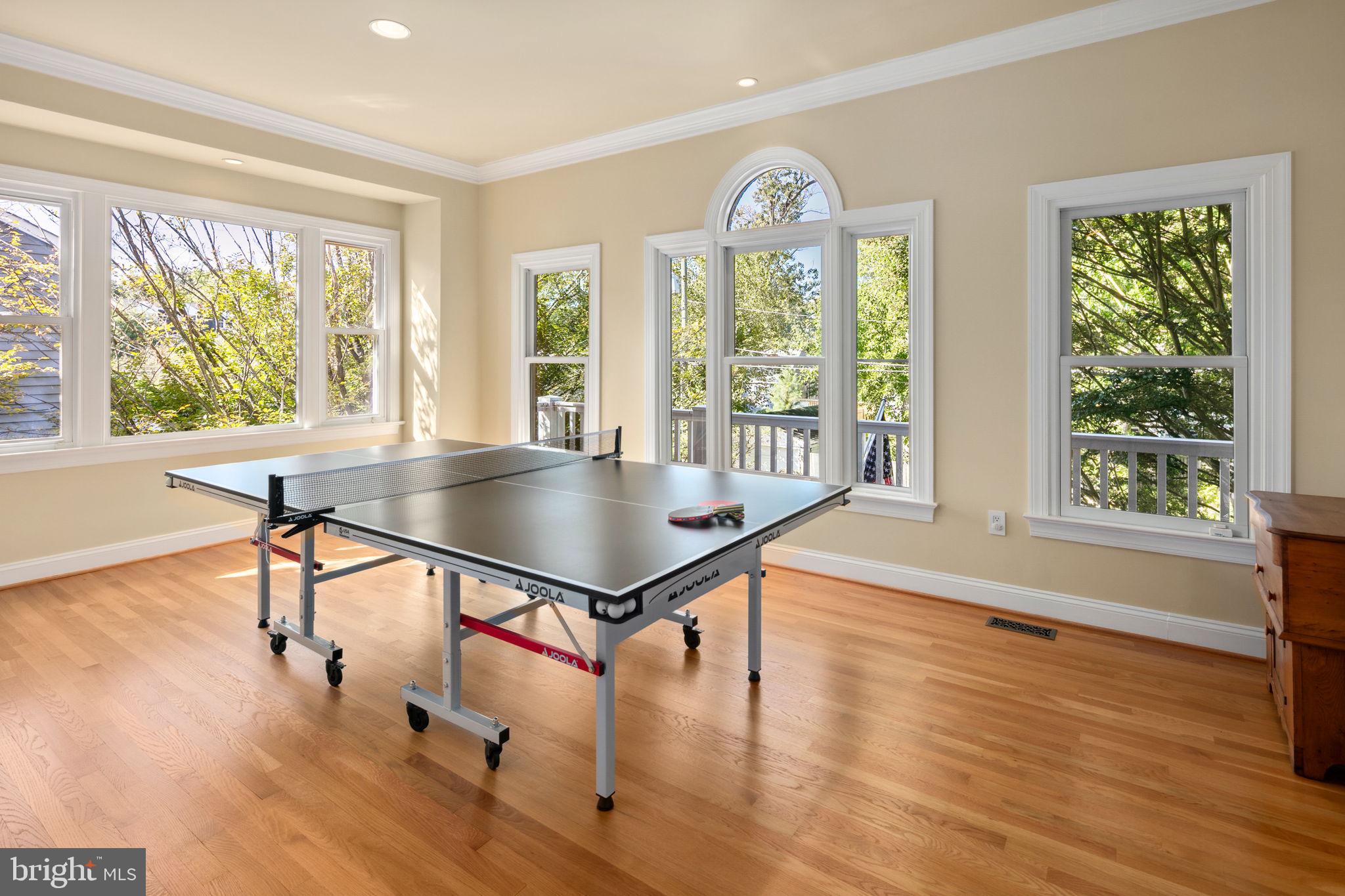 NEW ALEXANDRIA - Residential