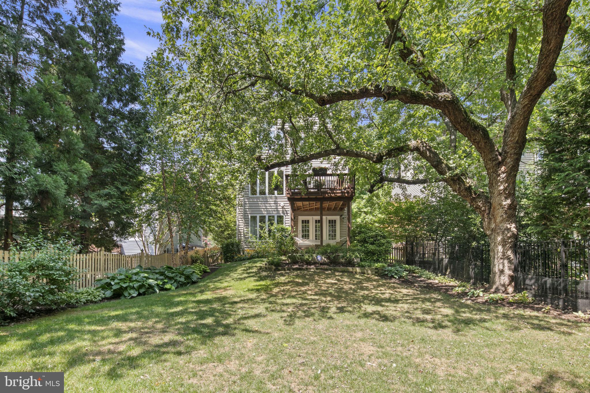 NEW ALEXANDRIA - Residential