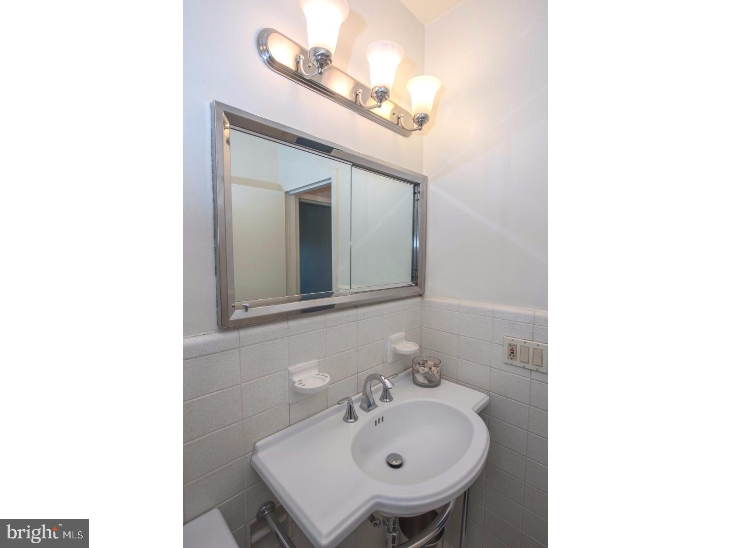 PRESIDENTIAL ESTS - Residential