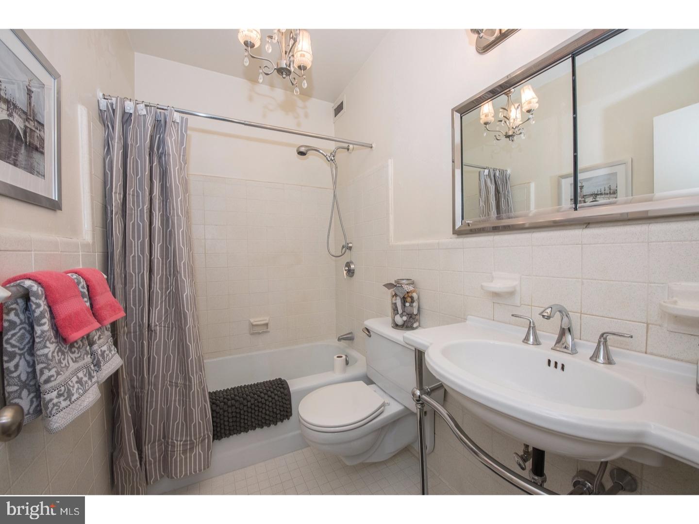 PRESIDENTIAL ESTS - Residential