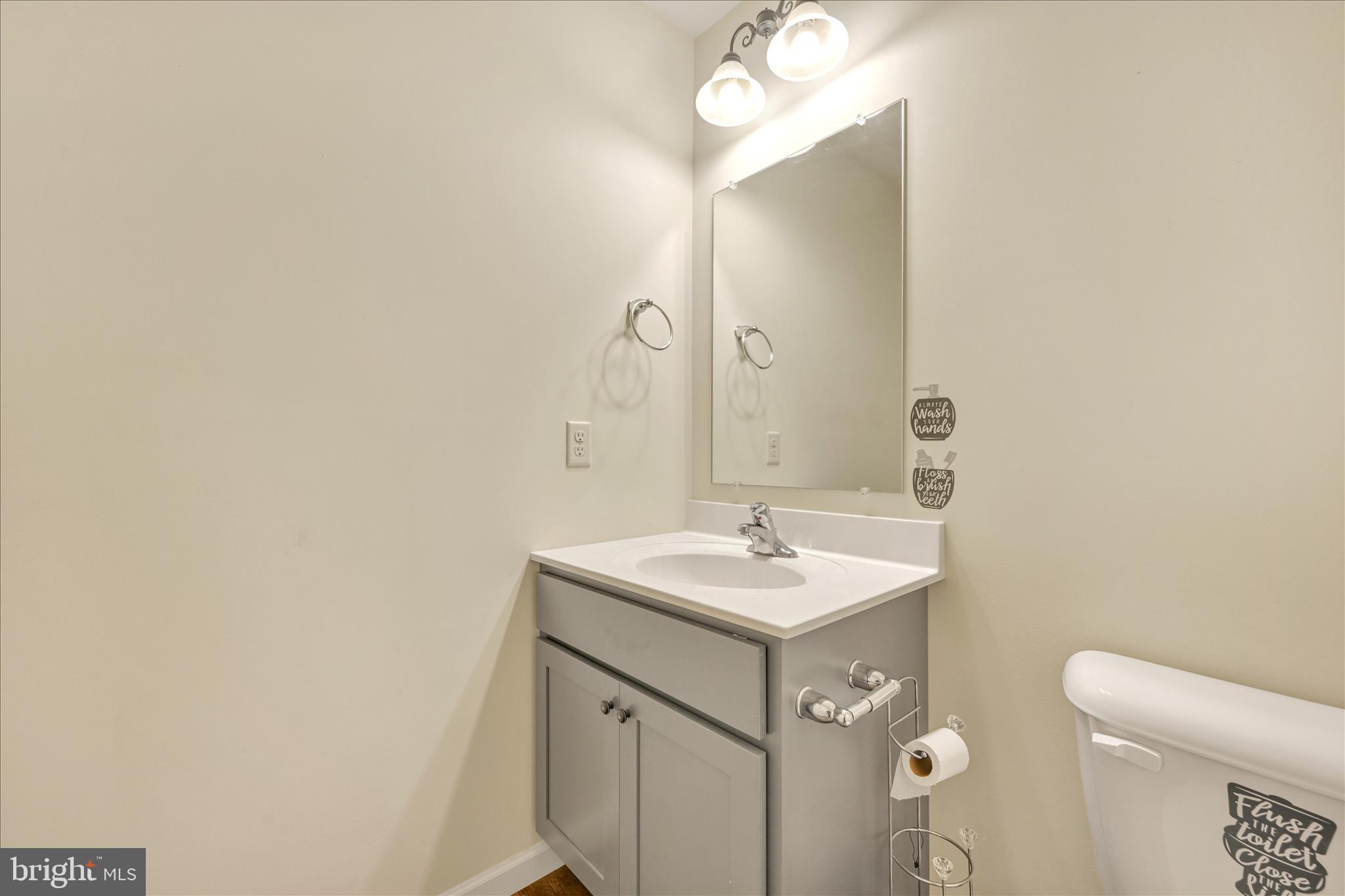 TRAIL SIDE - Residential