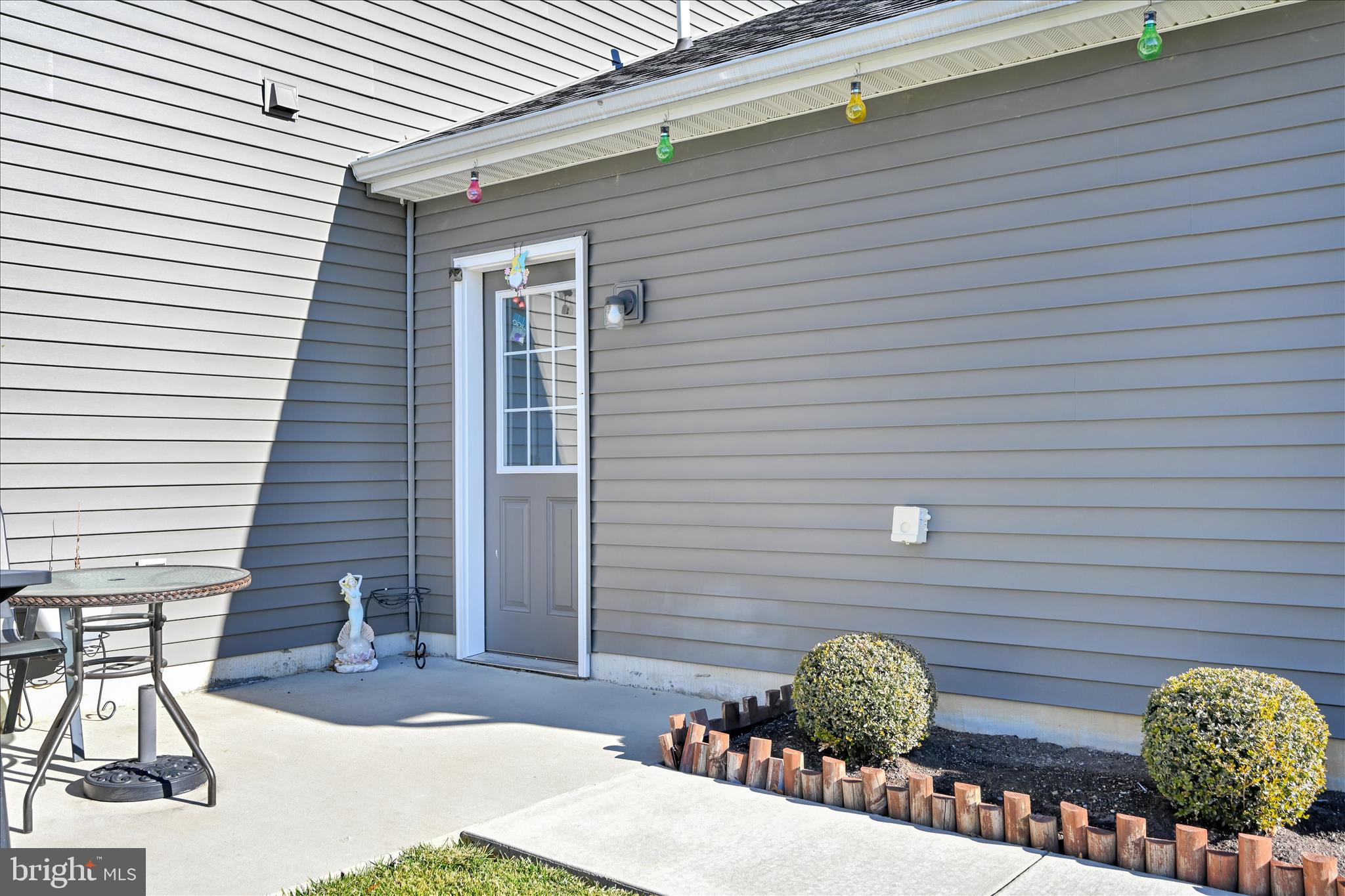 TRAIL SIDE - Residential