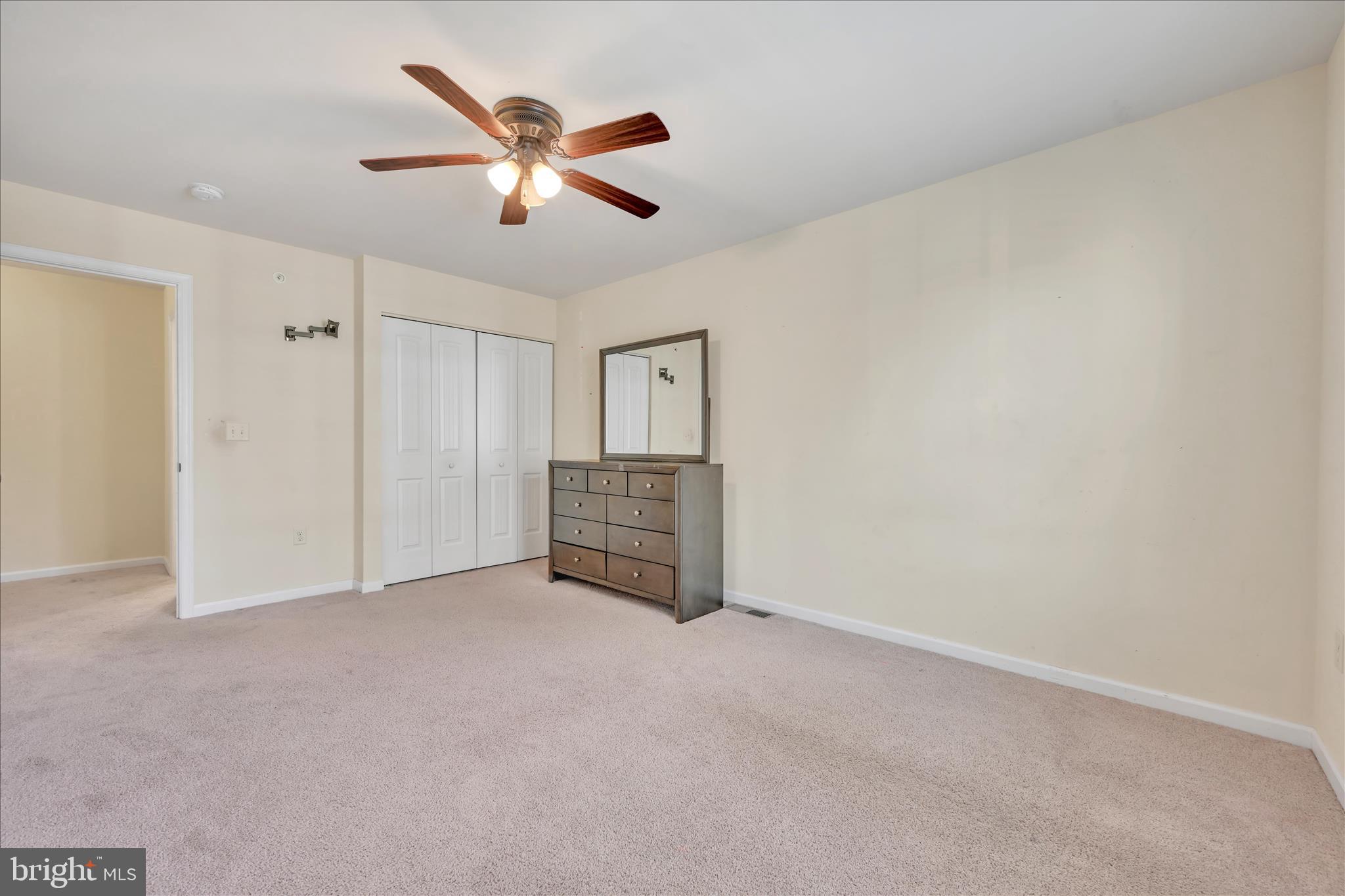 TRAIL SIDE - Residential