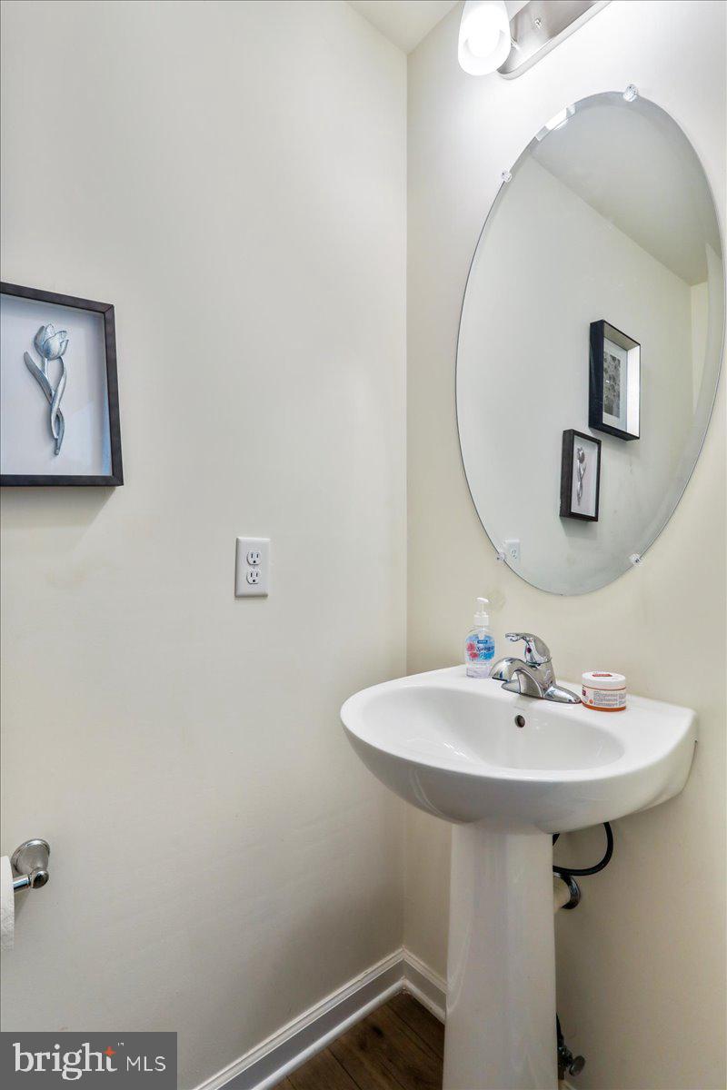 ARCHERS ROCK - Residential