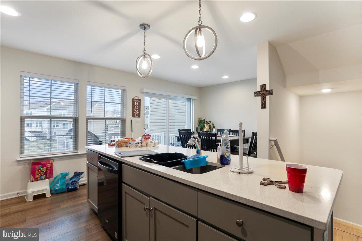 ARCHERS ROCK - Residential