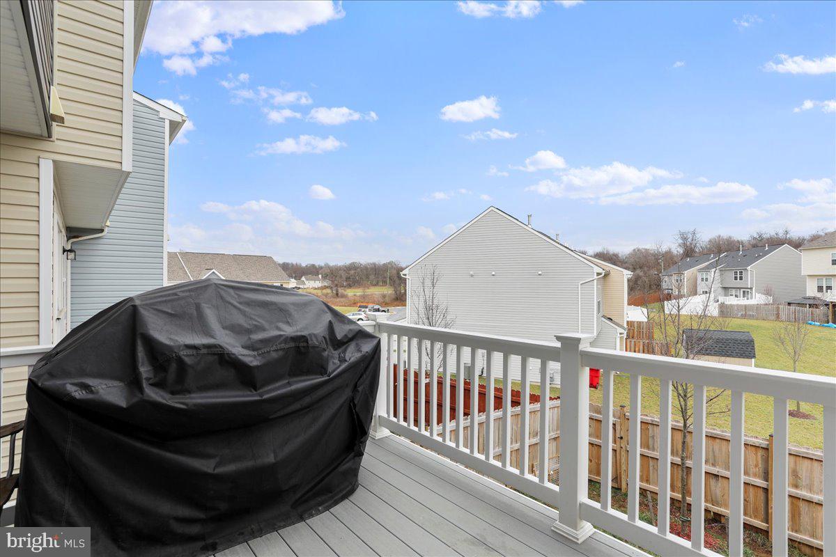 ARCHERS ROCK - Residential