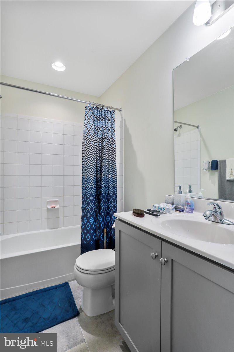 ARCHERS ROCK - Residential