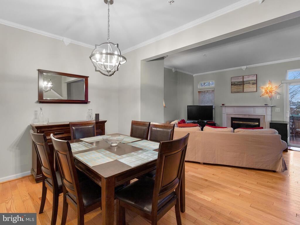 HUNTINGTON GROVE - Residential Lease