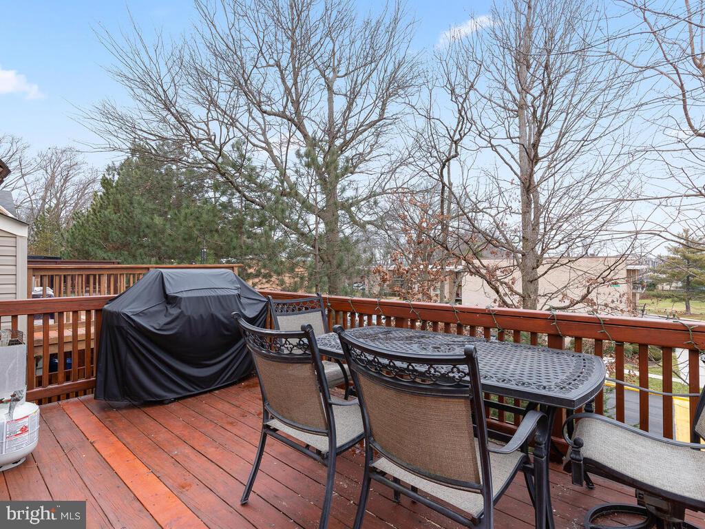 HUNTINGTON GROVE - Residential Lease