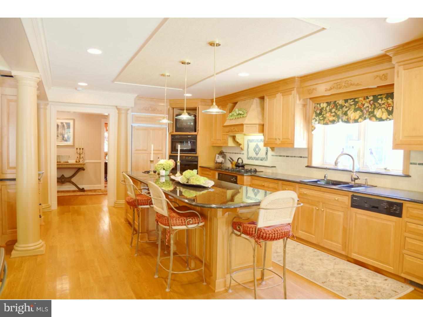 BIRDLAND - Residential