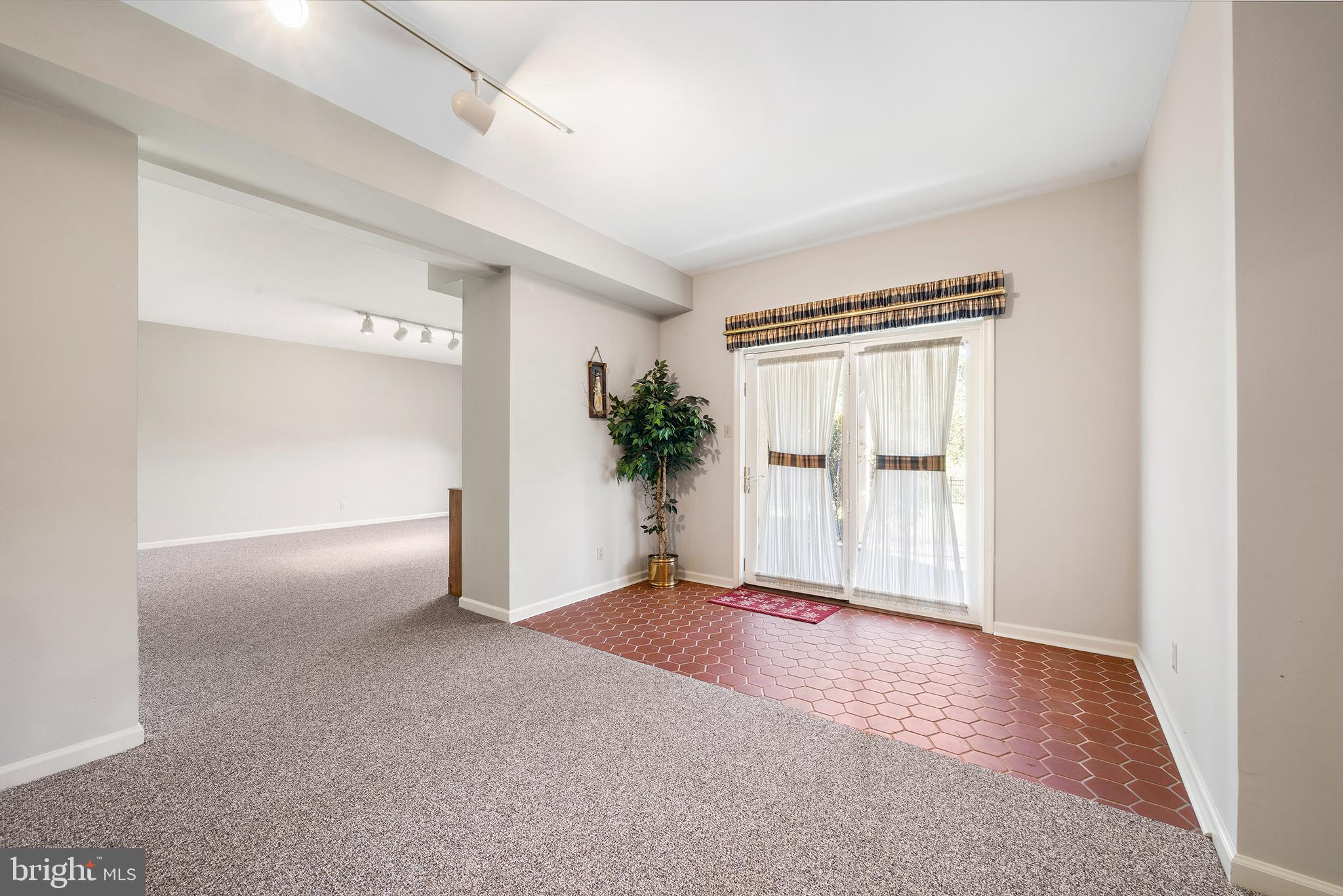 ALLEE ESTATES - Residential