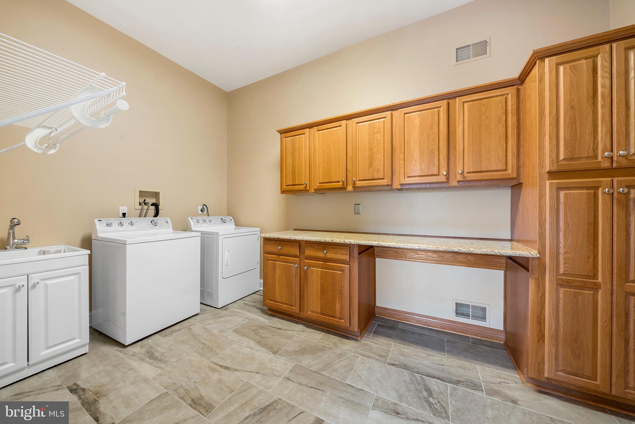 ALLEE ESTATES - Residential