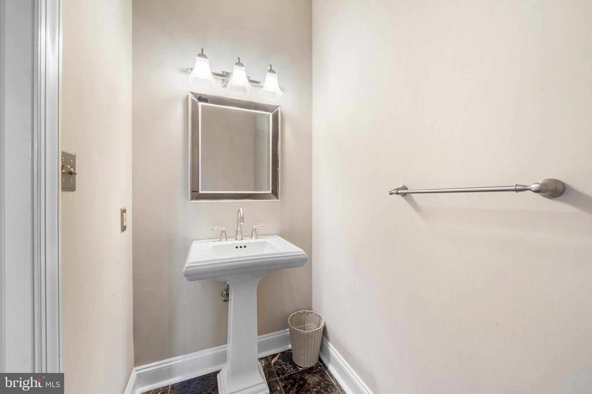 ALLEE ESTATES - Residential