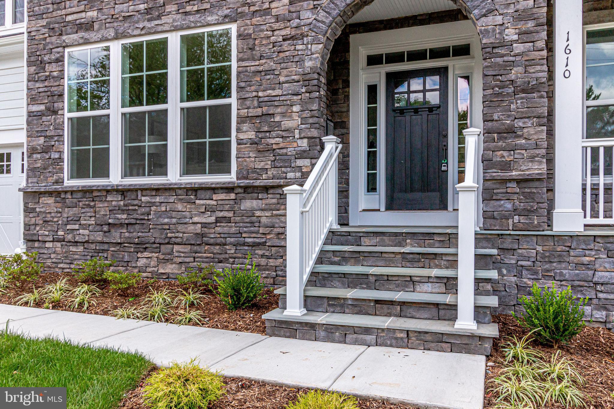 ROSEMONT - Residential