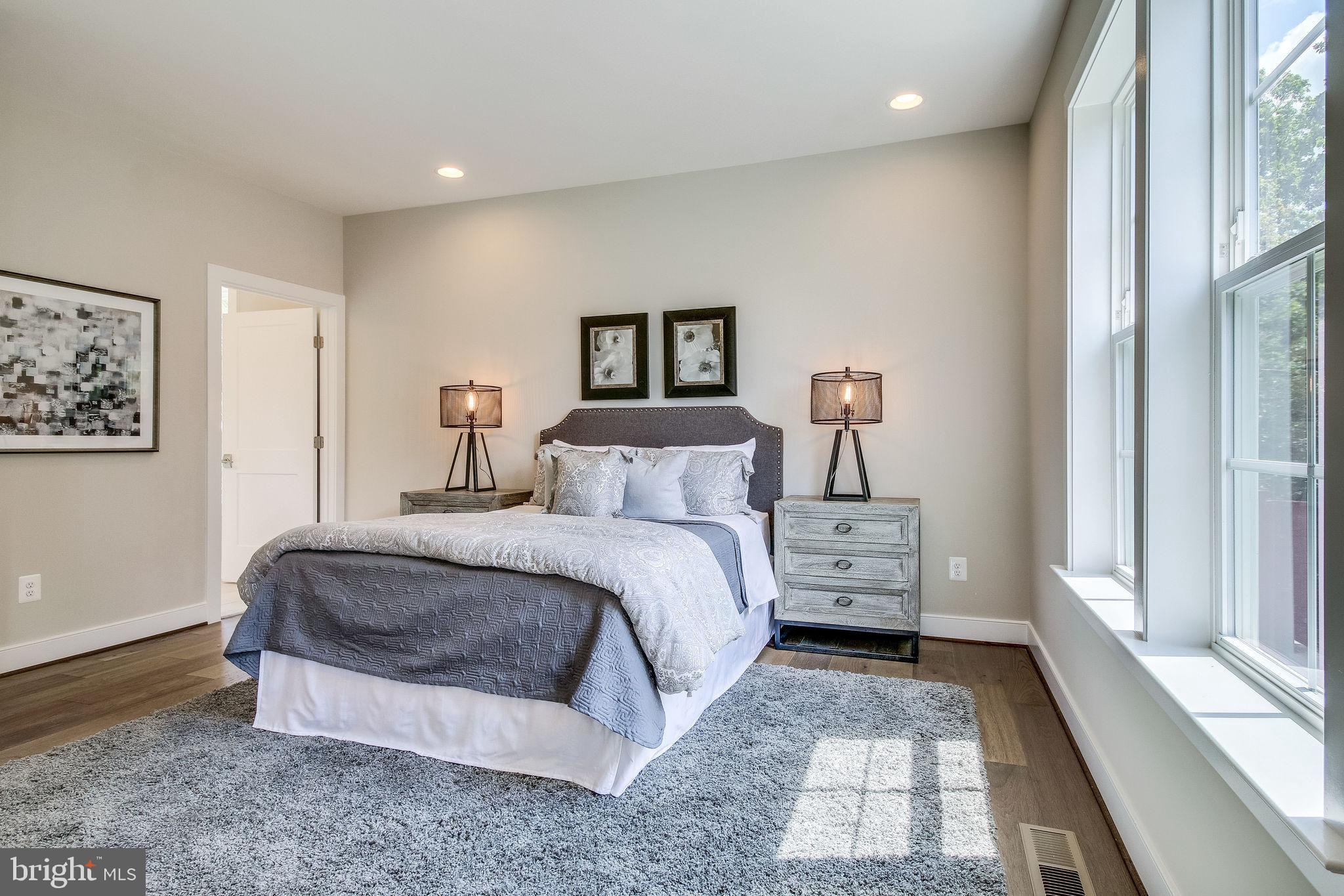 ROSEMONT - Residential