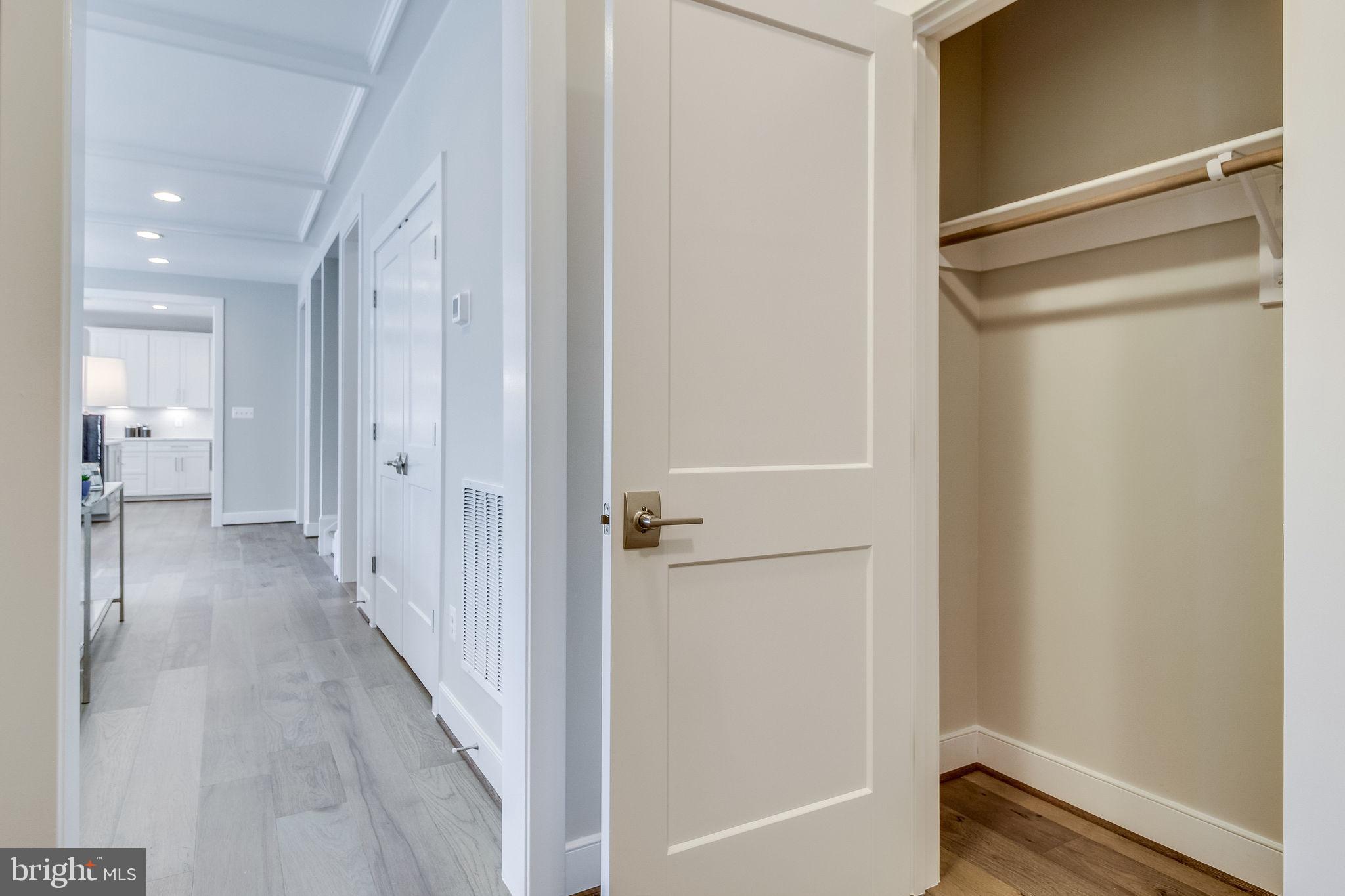 ROSEMONT - Residential