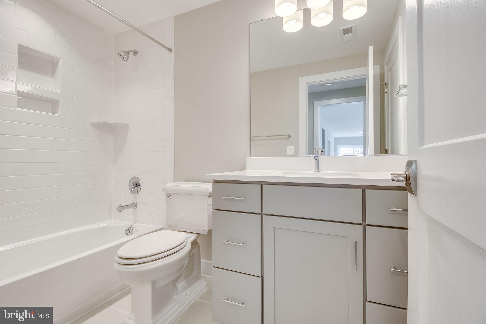 ROSEMONT - Residential