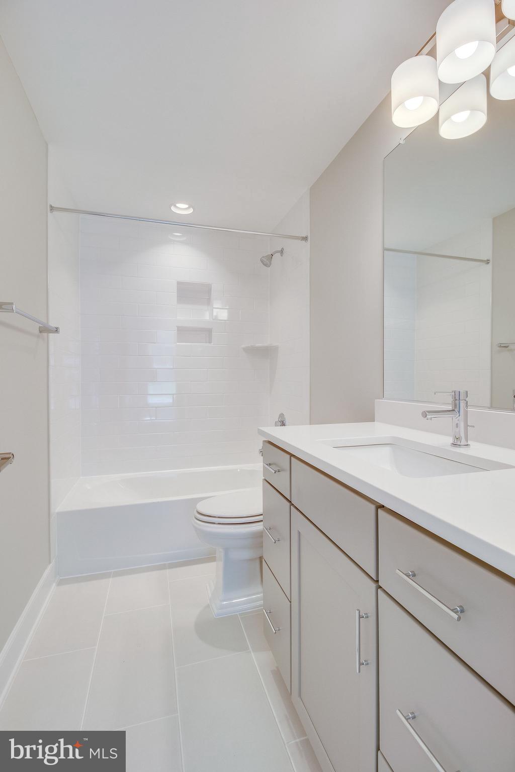 ROSEMONT - Residential