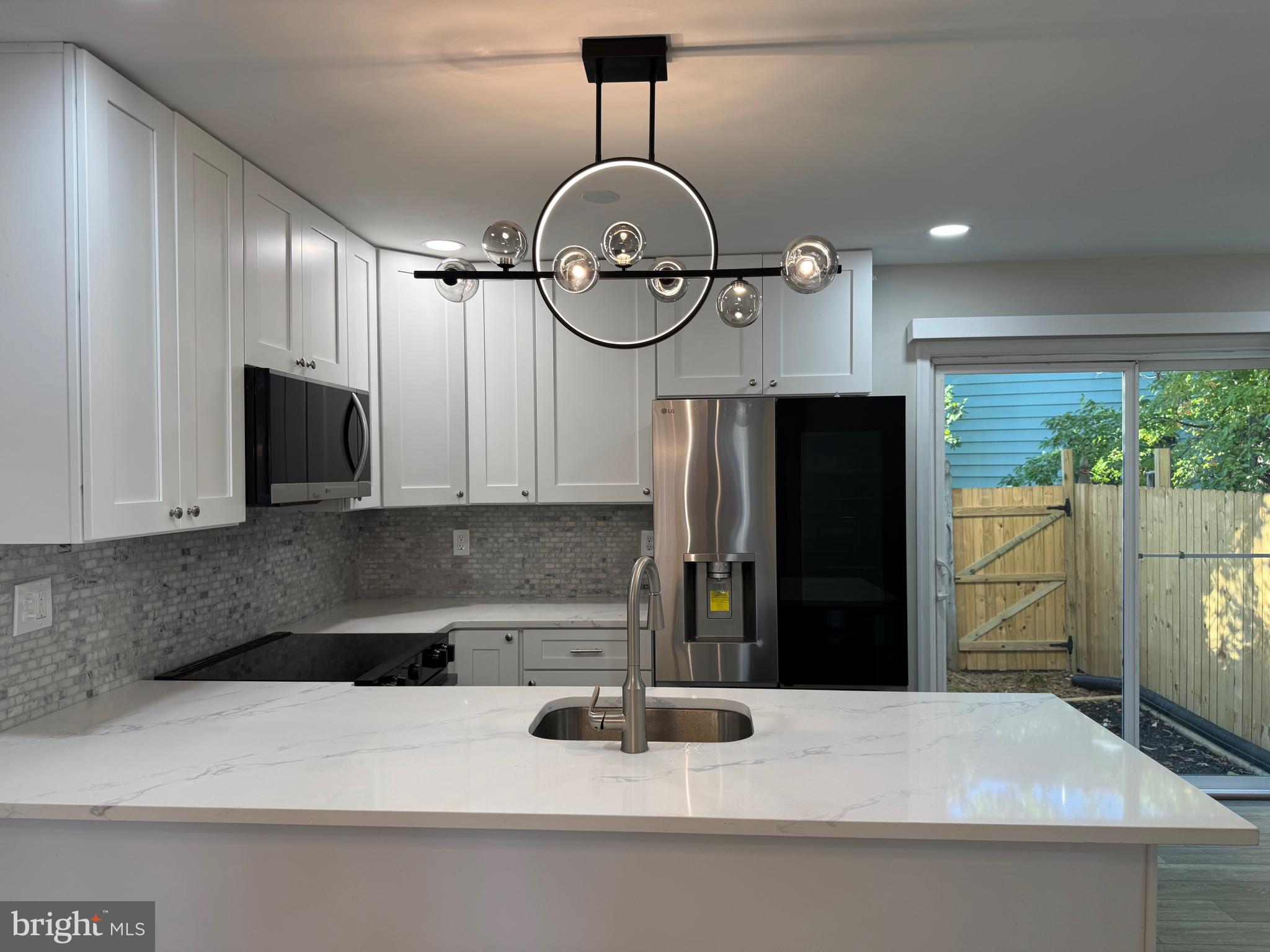 1202 BARNABY TERRACE SE