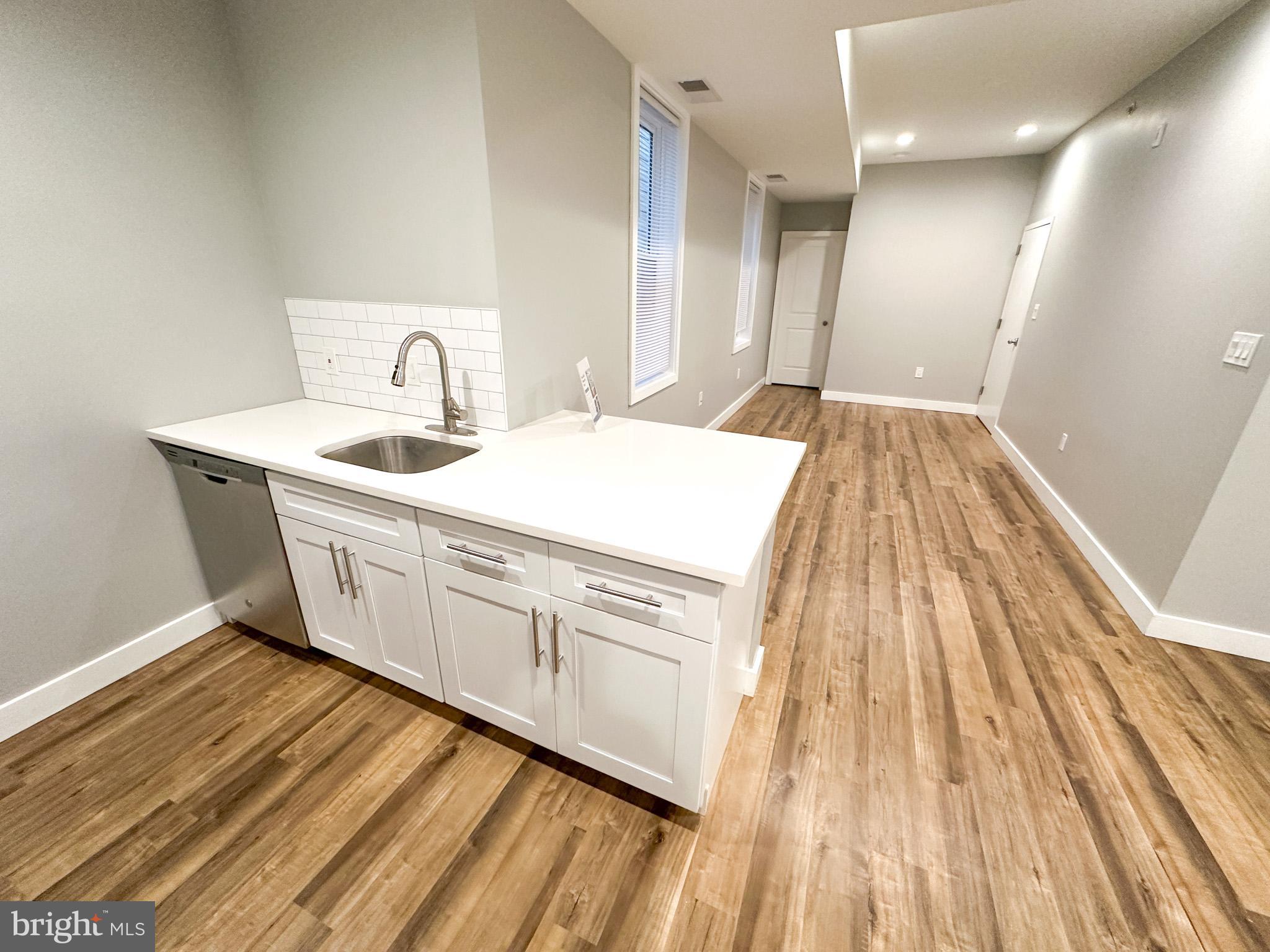 TEMPLE UNIVERSITY - Residential Lease