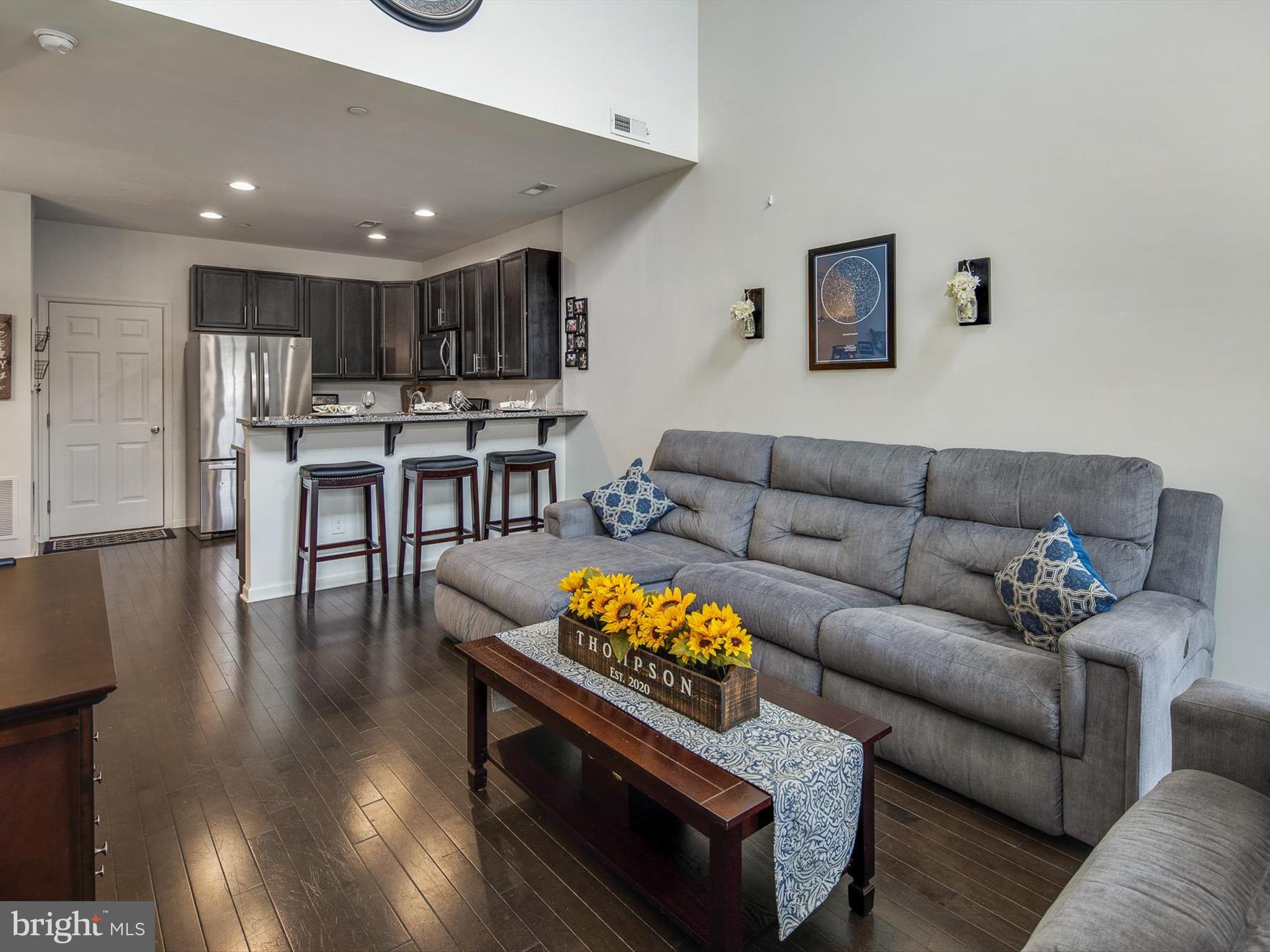 3858 GREEN STREET AL09
