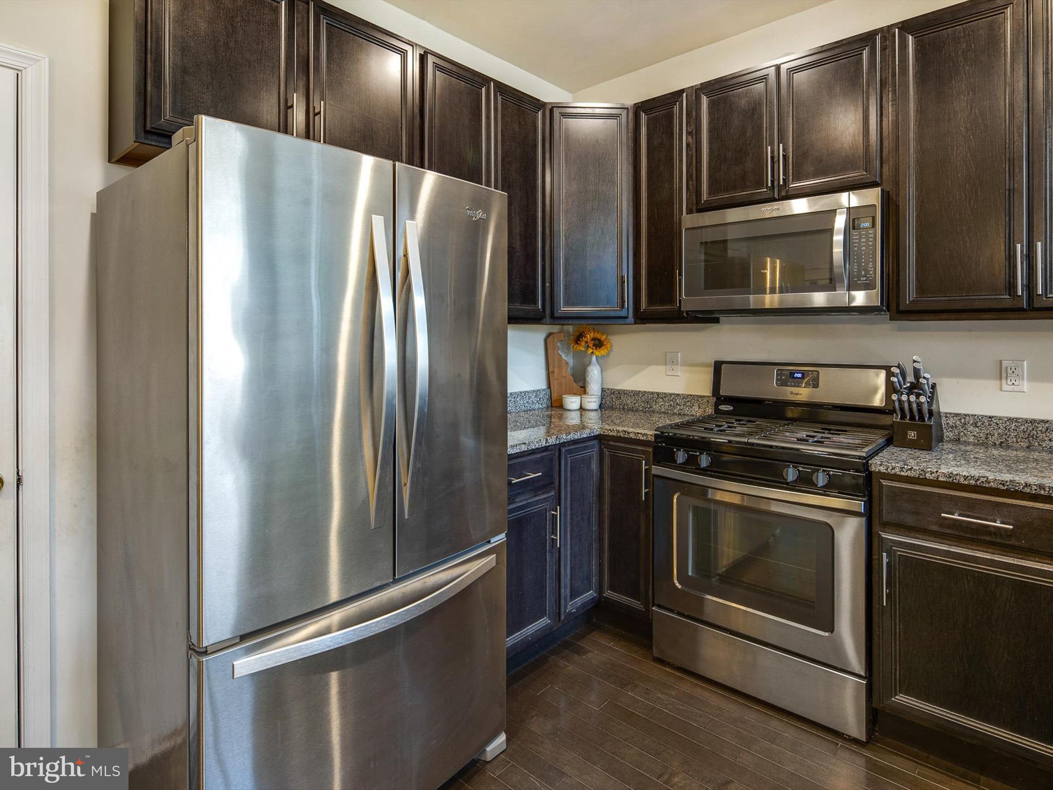 3858 GREEN STREET AL09