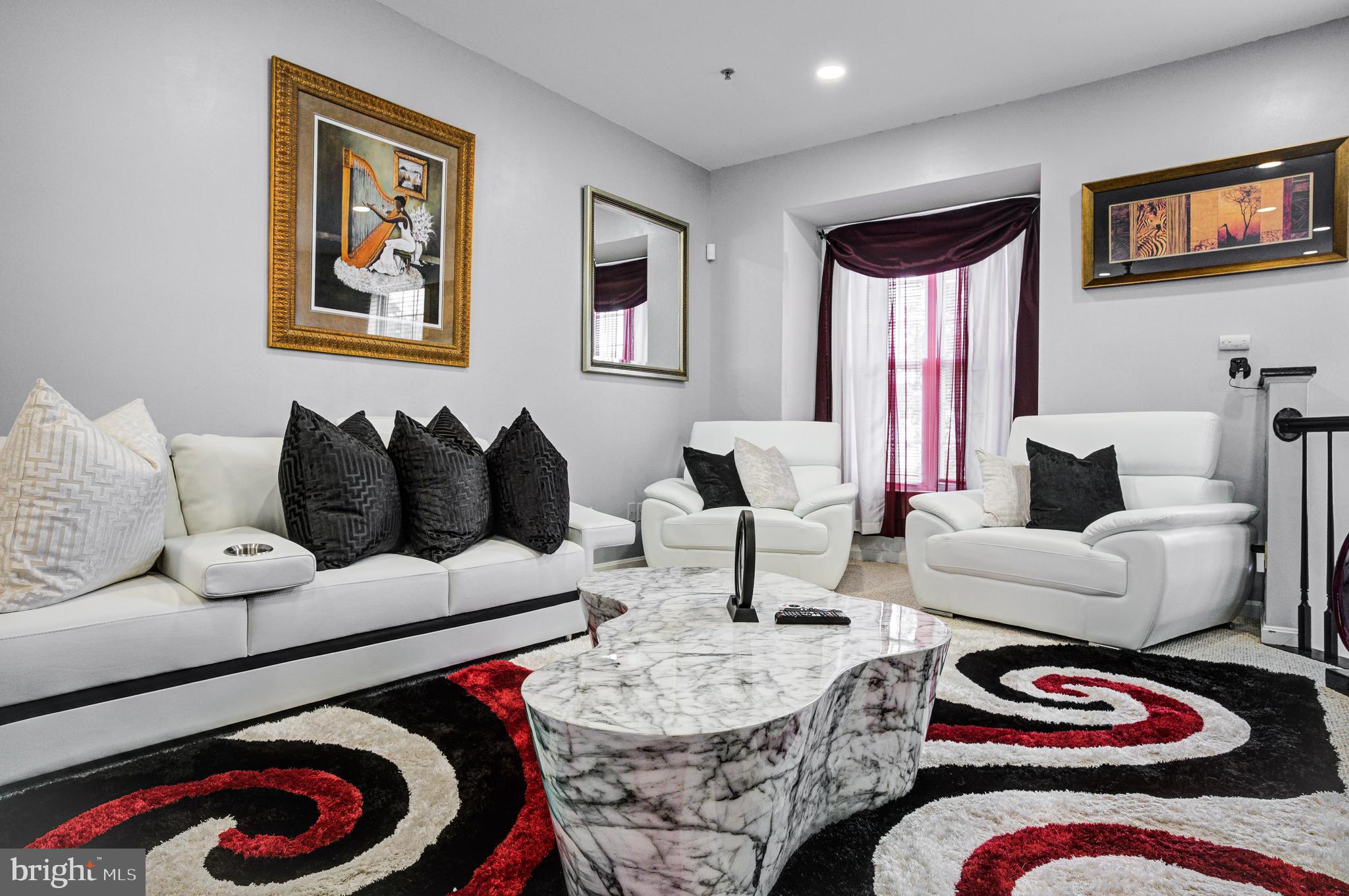 CARROLLWOOD MANOR - Residential