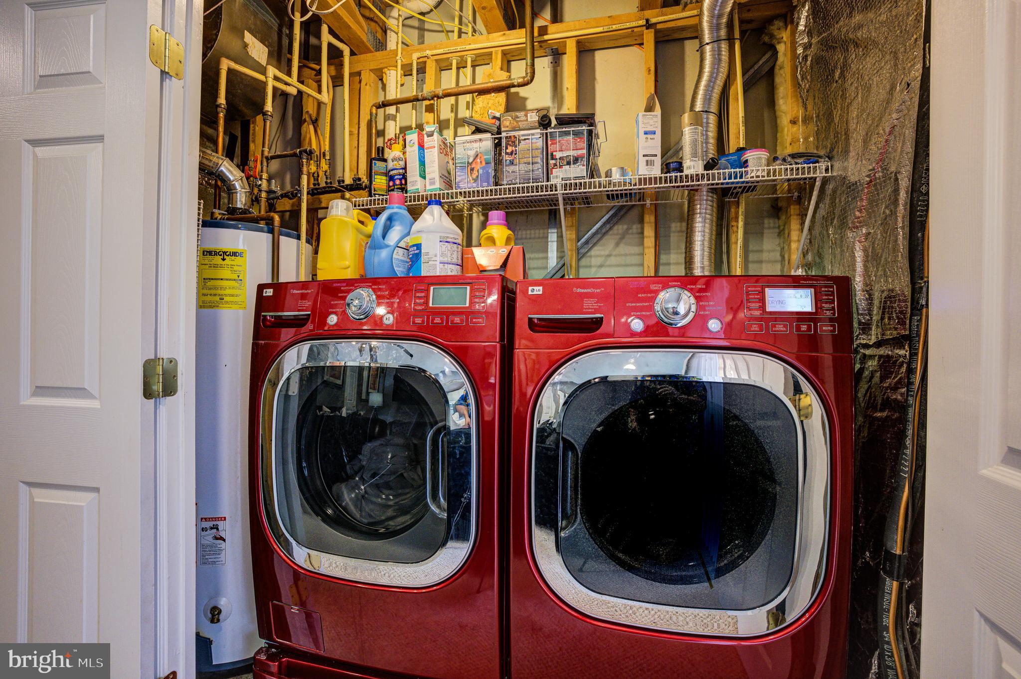 CARROLLWOOD MANOR - Residential