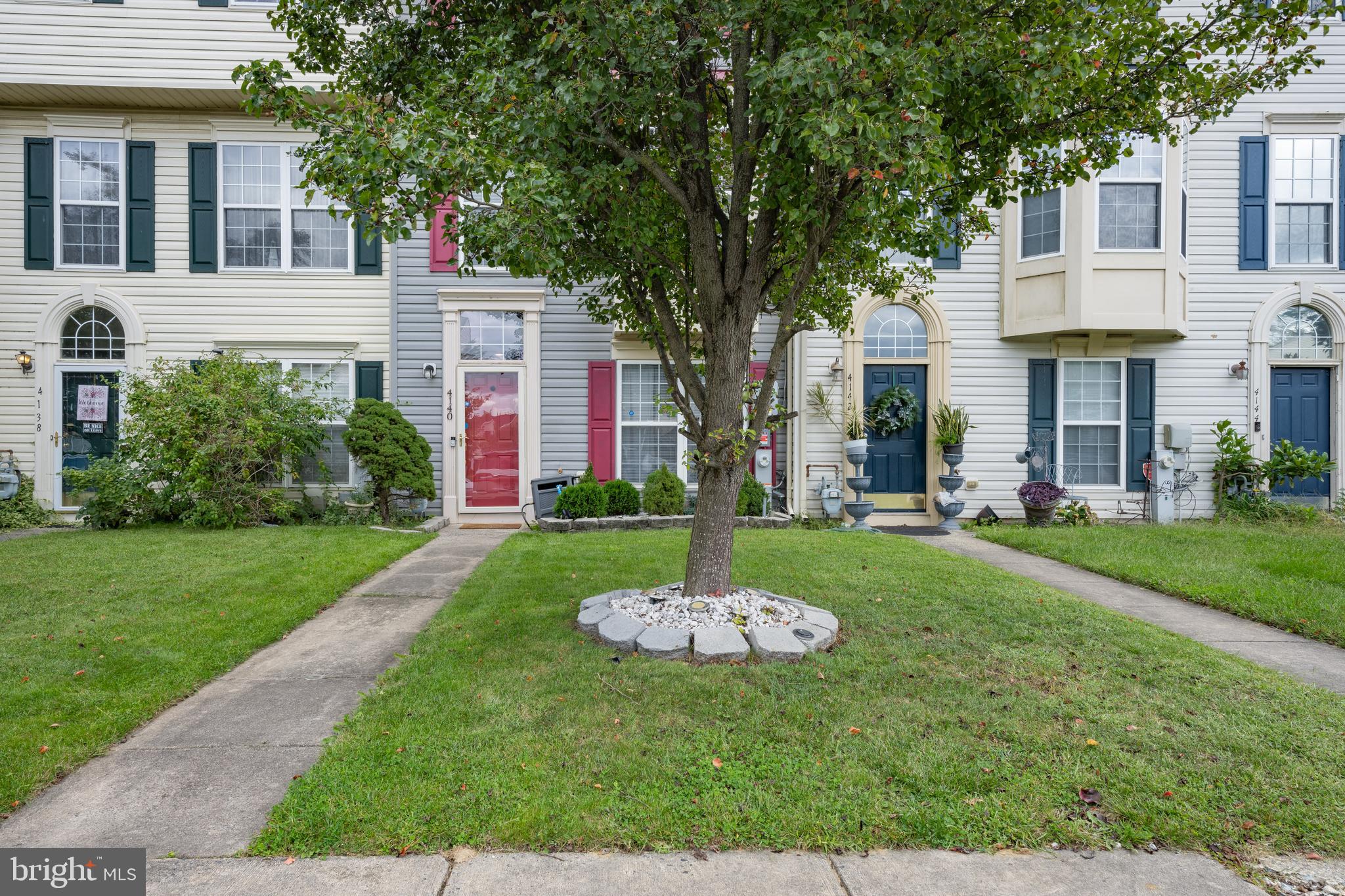 CARROLLWOOD MANOR - Residential